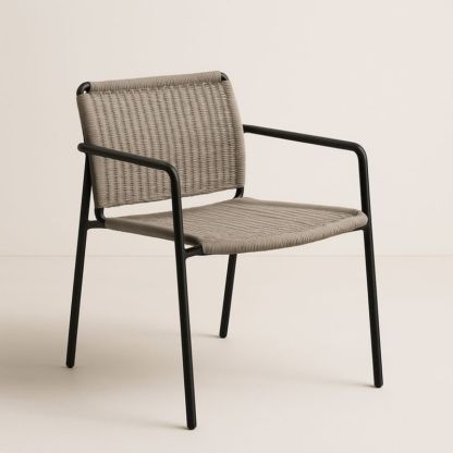Poltrona da esterno in acciaio nero e beige con braccioli intrecciati in corda-Yenolirto
