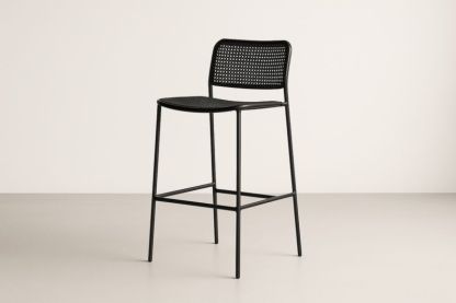 Sgabello in Metallo Nero con Seduta in Plastica Forata-Kroneliva