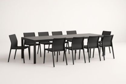 Set da pranzo da esterno nero con tavolo rettangolare e 10 sedie in metallo e PVC-Kroneliva