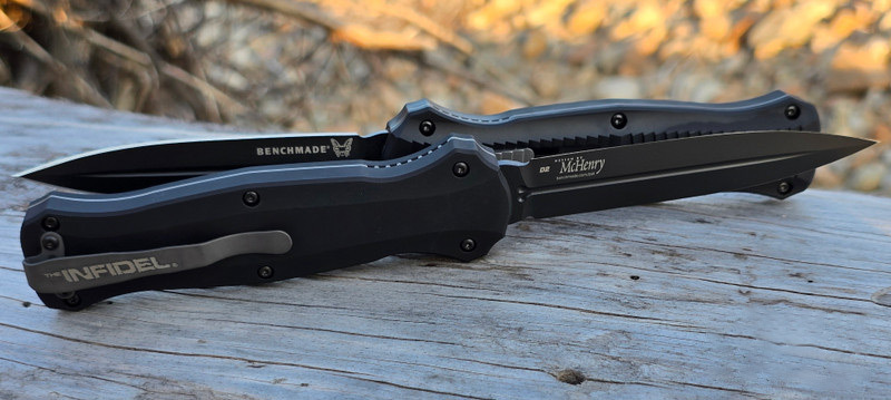 ⚡Last Day 70% OFF丨Benchmade 3300BK Infidel OTF Automatic Knife - Black/White D2 Plain Edge