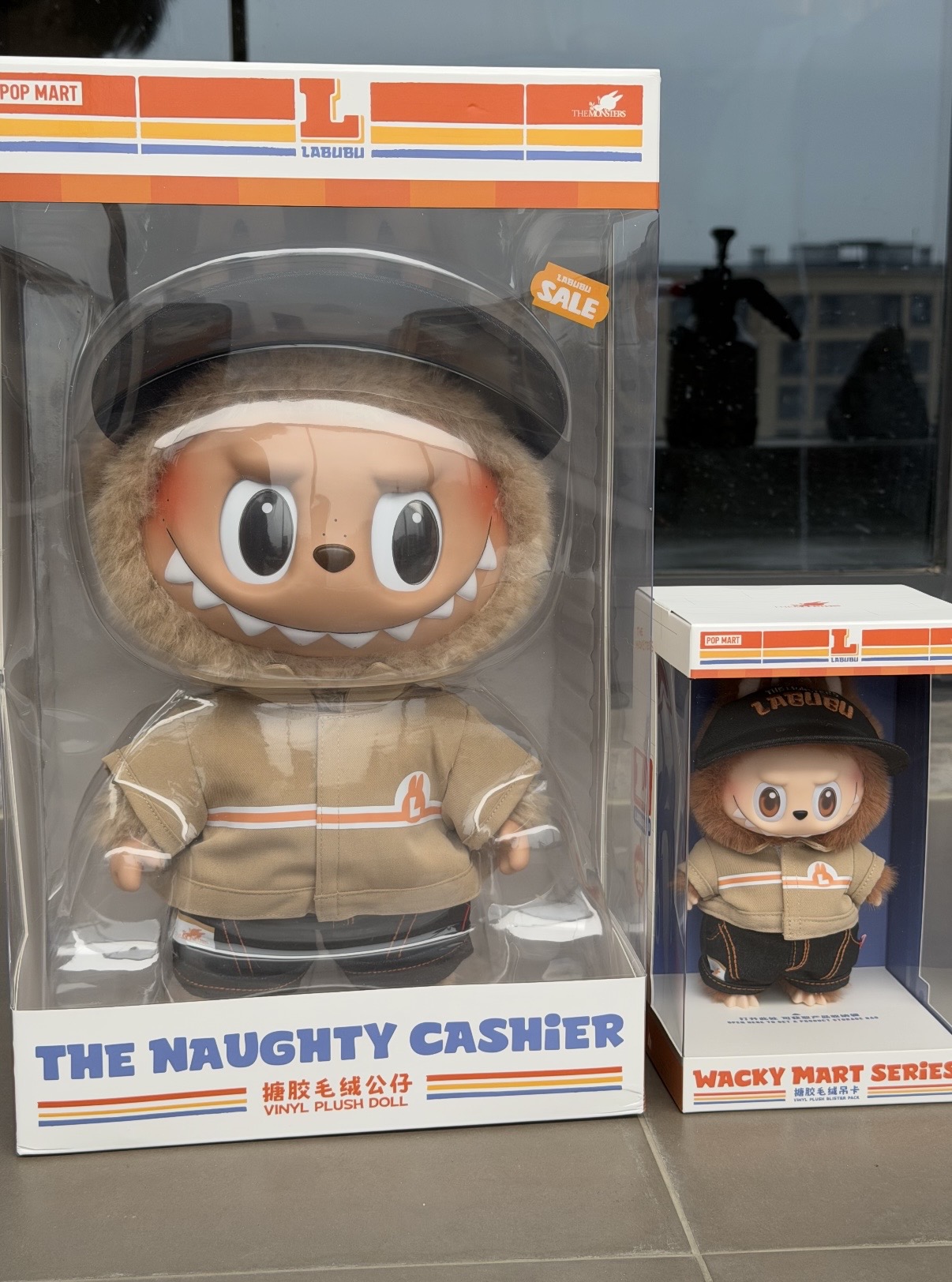 THE MONSTERS Labubu Wacky Mart Series Plush THE Naughty Cashier Labubu