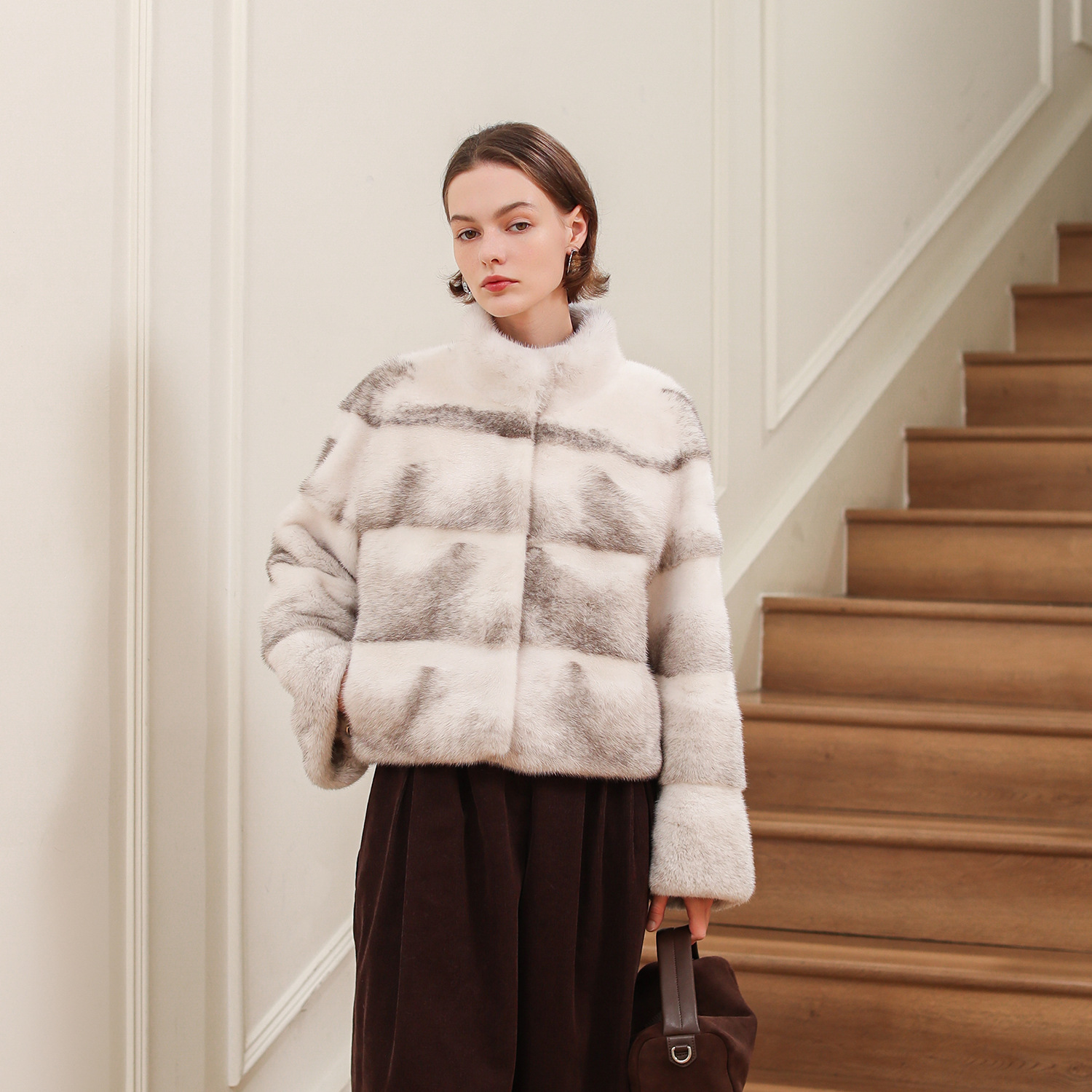 VYRA   Soft Skin-Friendly Fur Texture