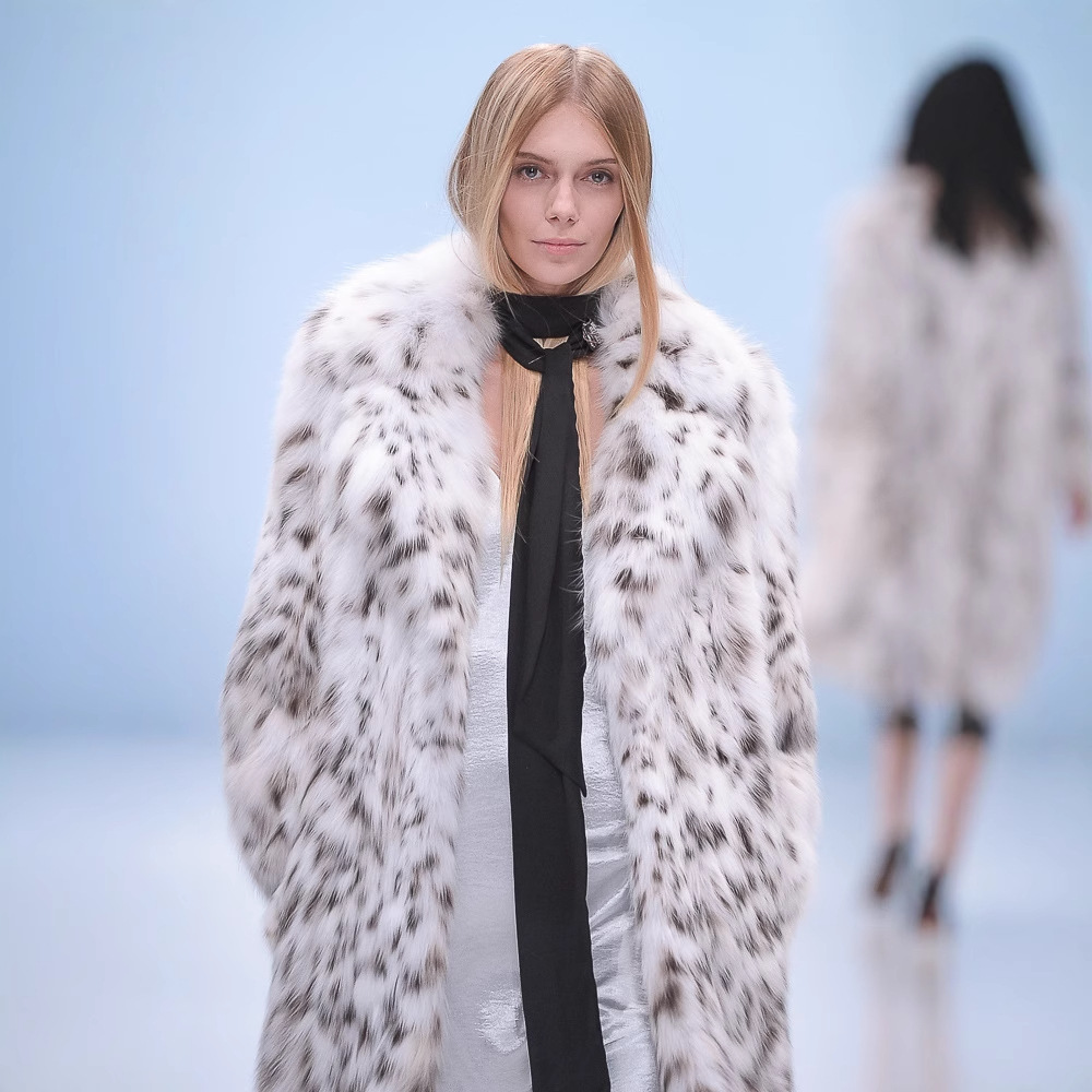 VYRA   Retro Classic Warm Luxury Fur Texture