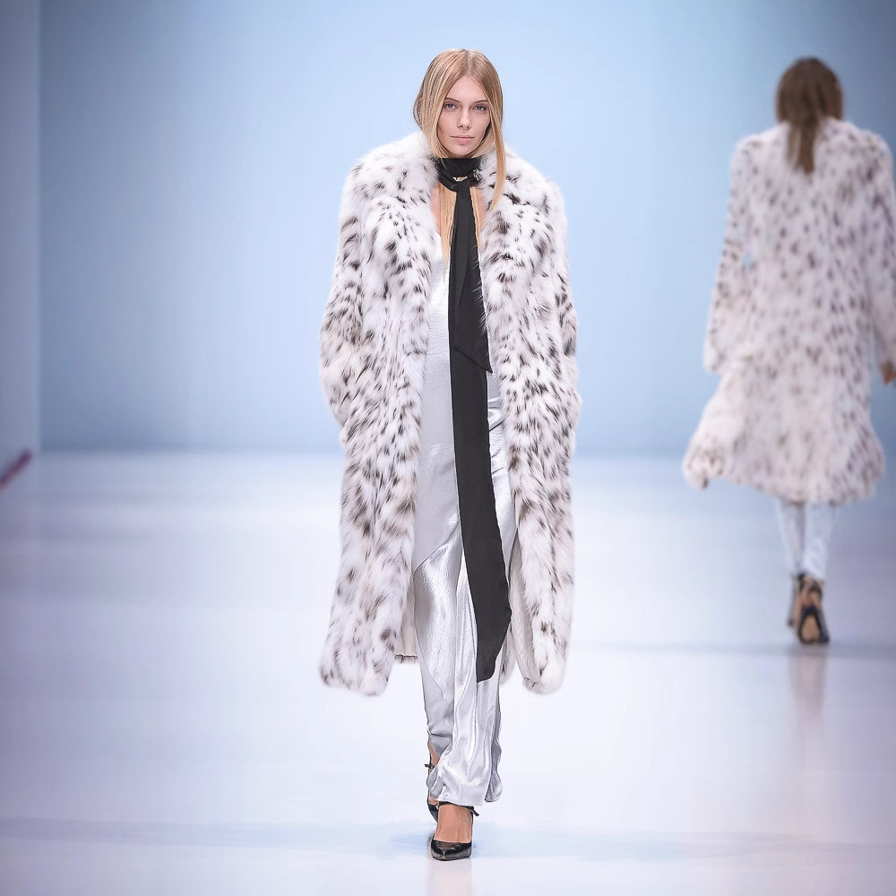 VYRA   Retro Classic Warm Luxury Fur Texture