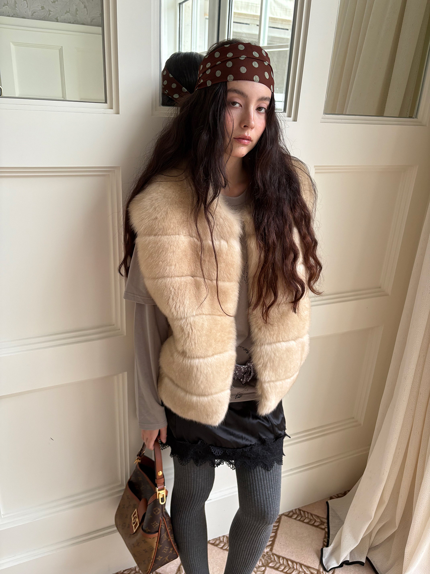 VYRA   Vintage Crew Neck Two-tone Vest