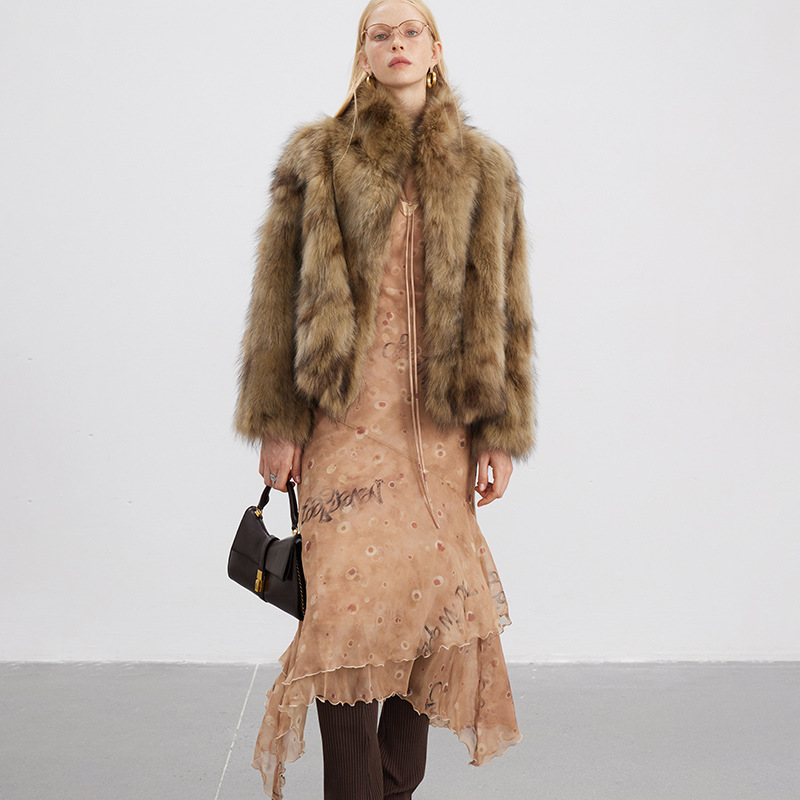 VYRA High-End Two-Tone Gradient Dense Fur Coat