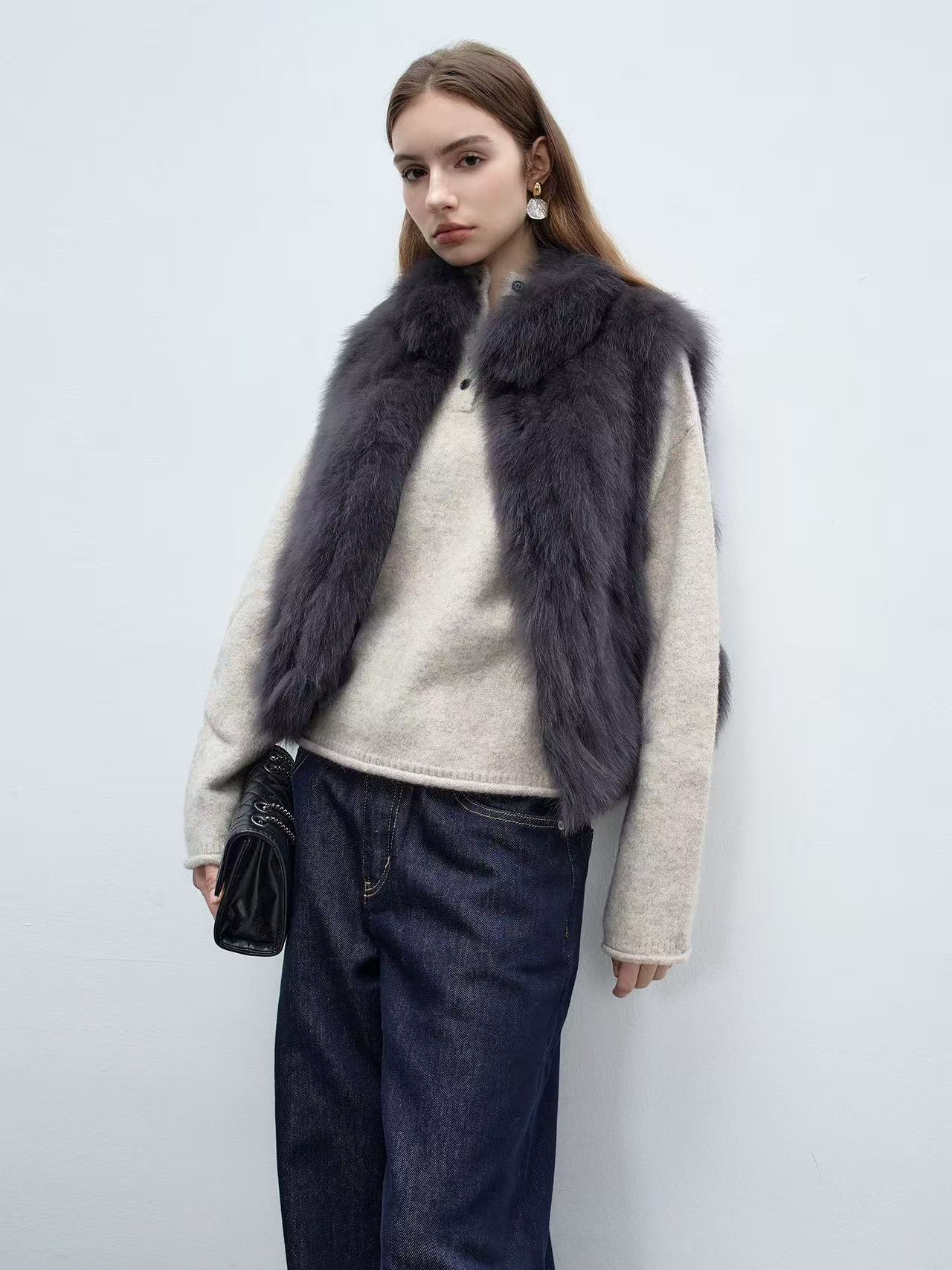 VYRA   Slim-Fit Short Vest