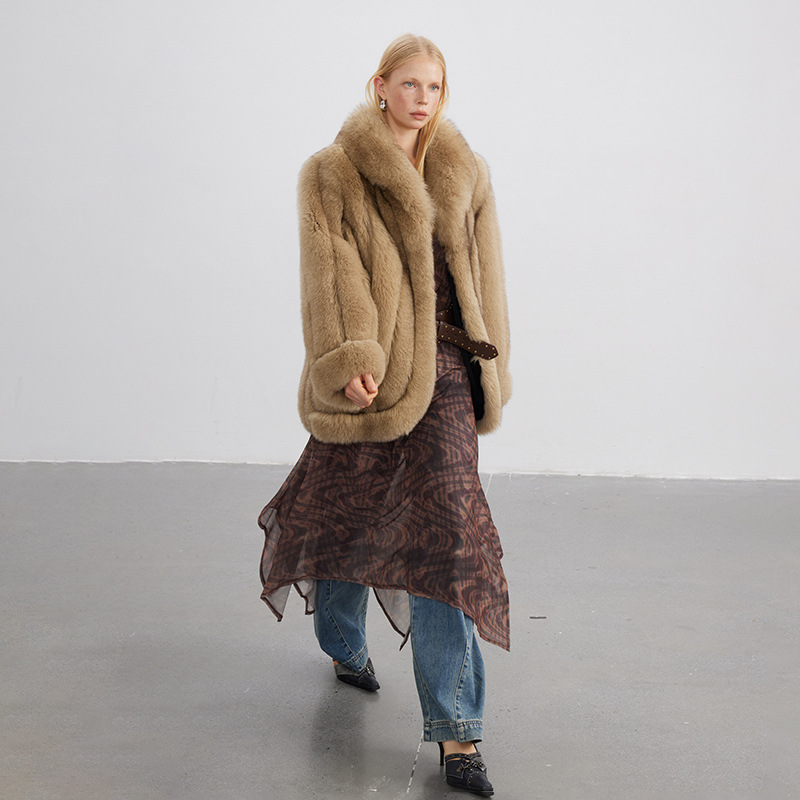 VYRA Vintage Style Full Leather Fashionable Fur Coat