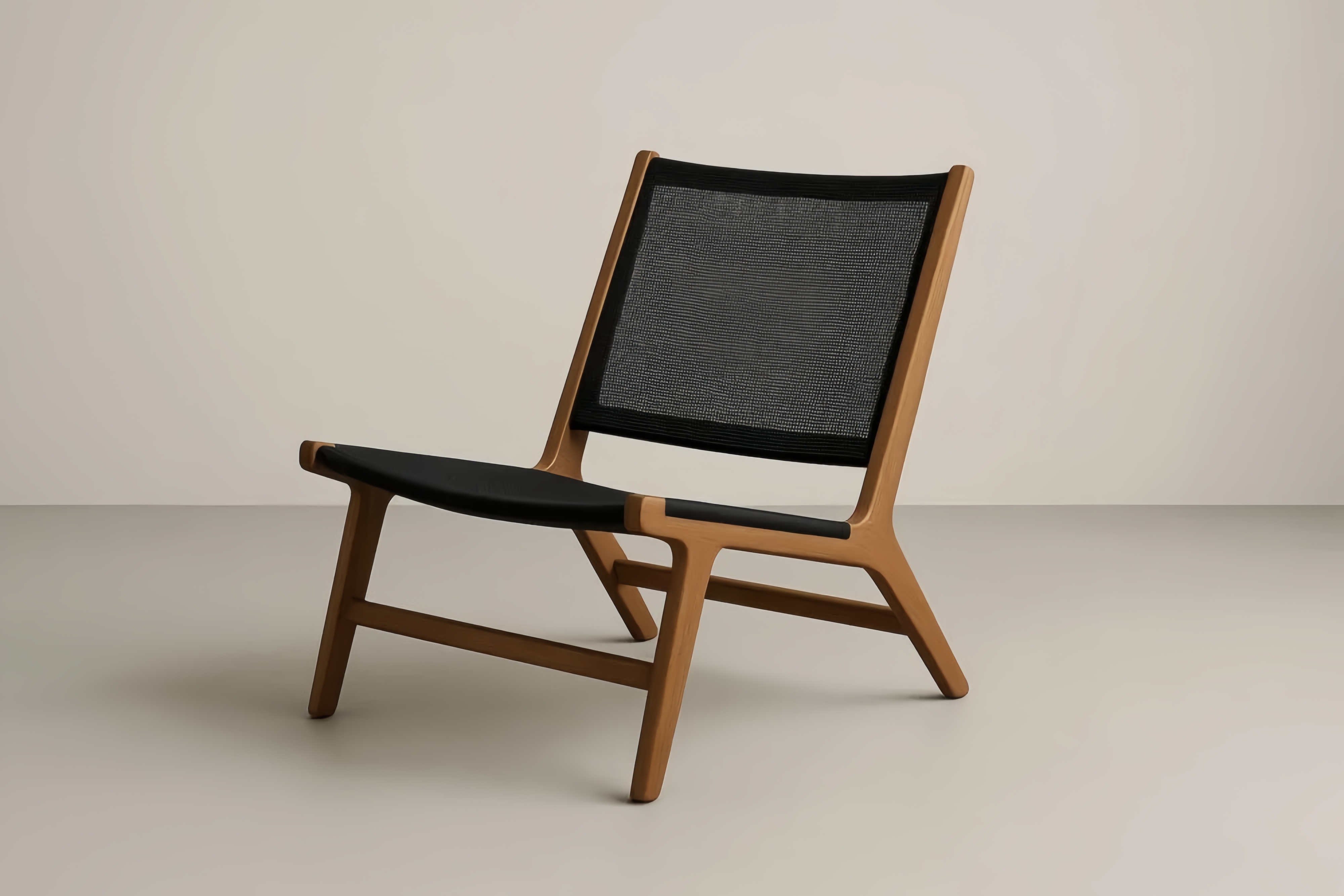 Sedia Lounge Legno Massello Nero e Poliestere