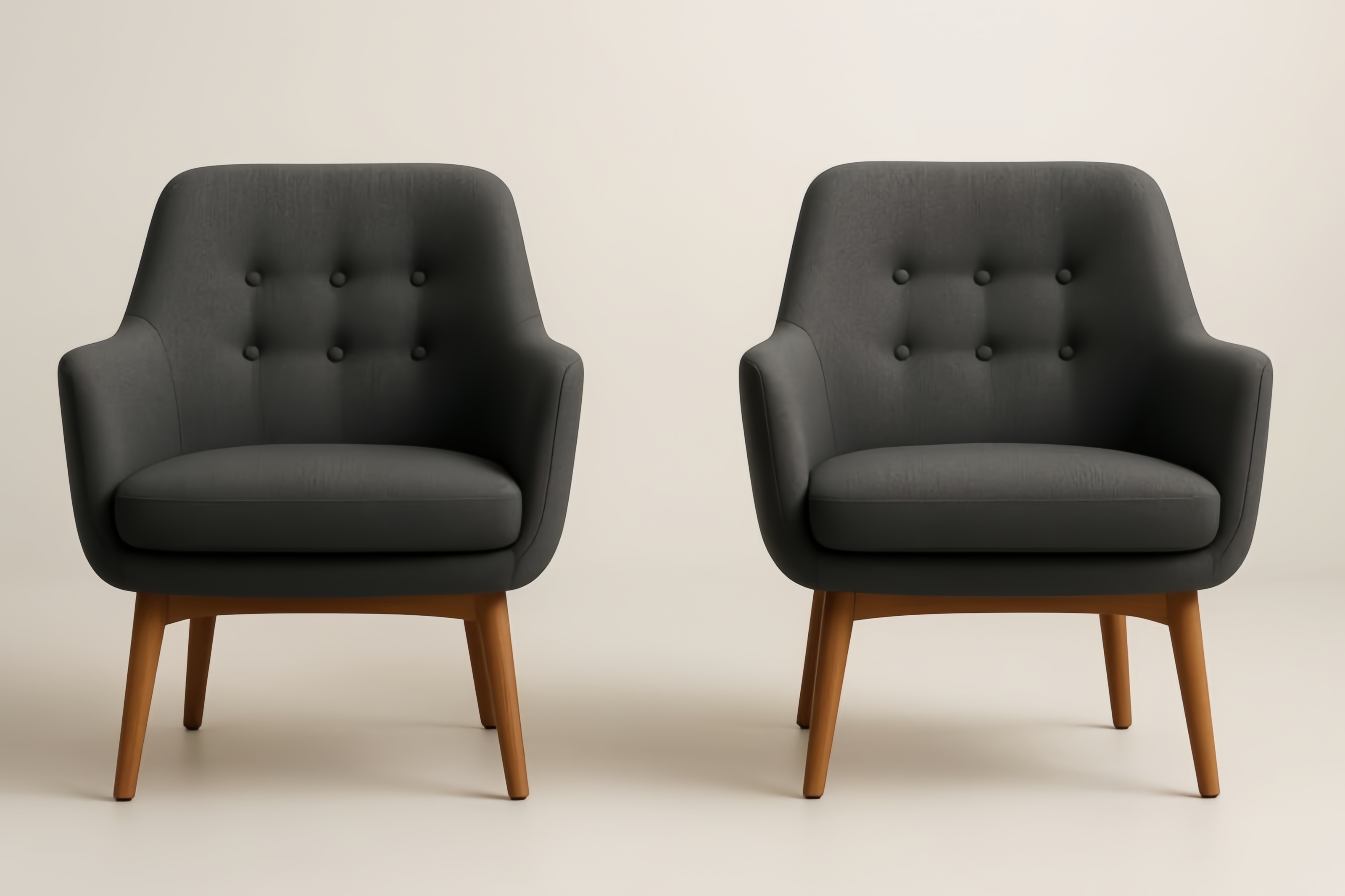 Set di 2 poltrone in tessuto grigio scuro con gambe in legno massello