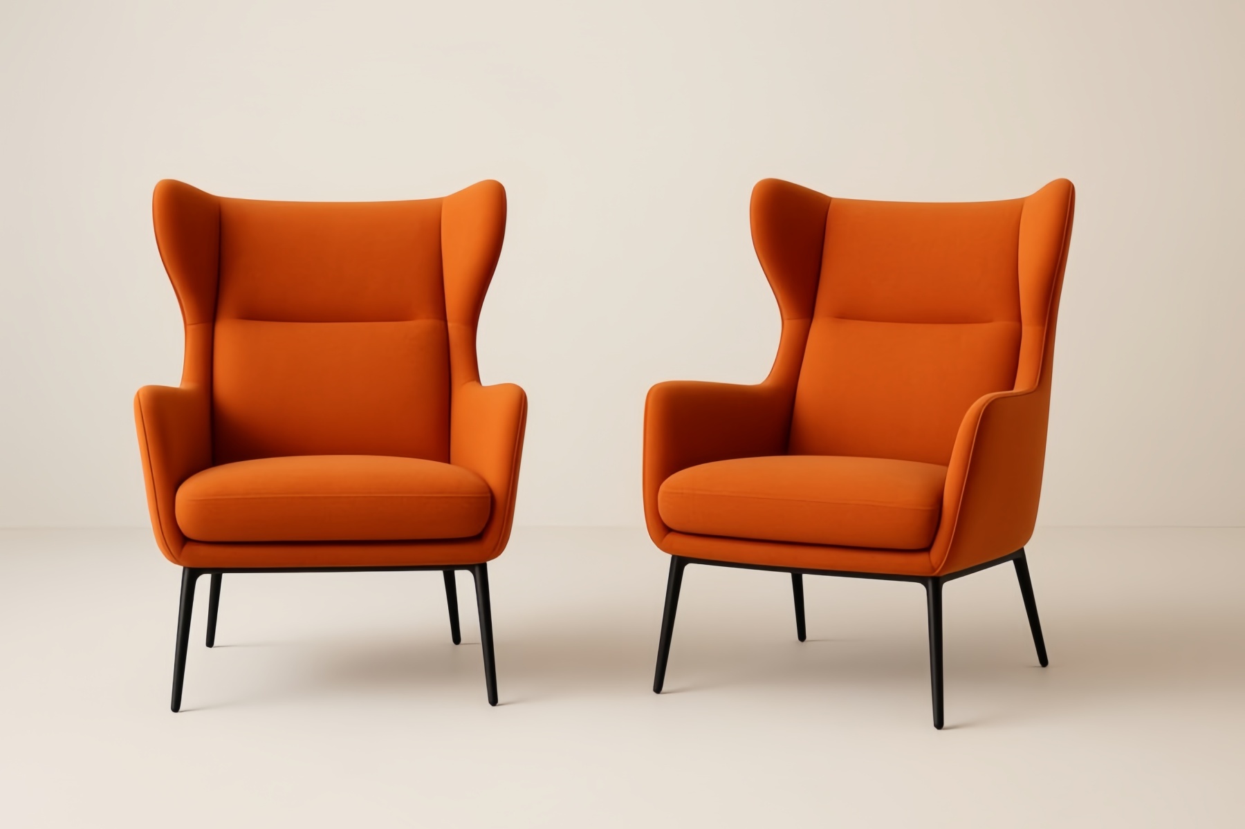 Set Poltrone Arancioni in Tessuto con Gambe in Metallo