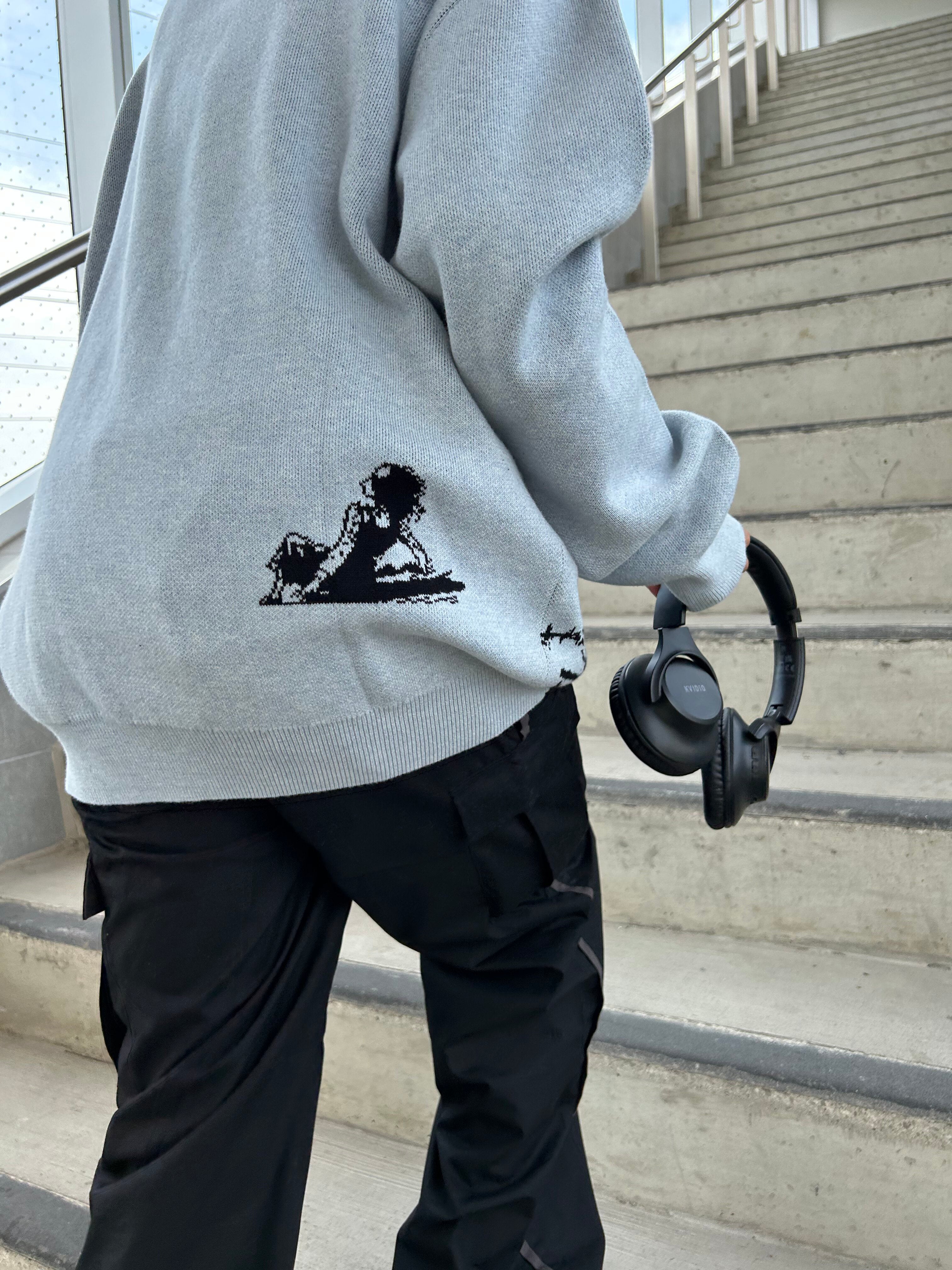 "Rumbling" Knit Gray