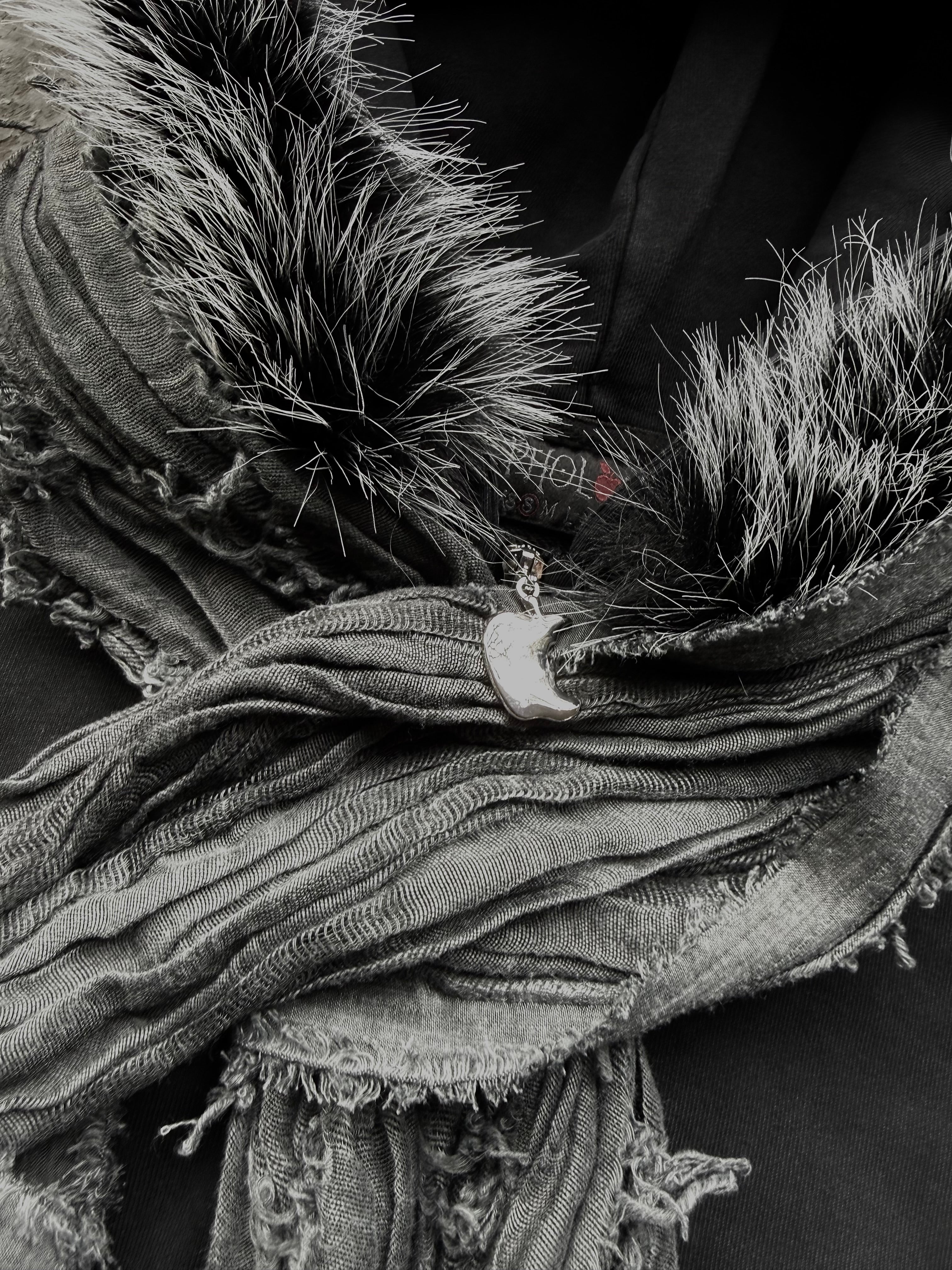 “Ryuk” Fur-Zip (with Scarf)