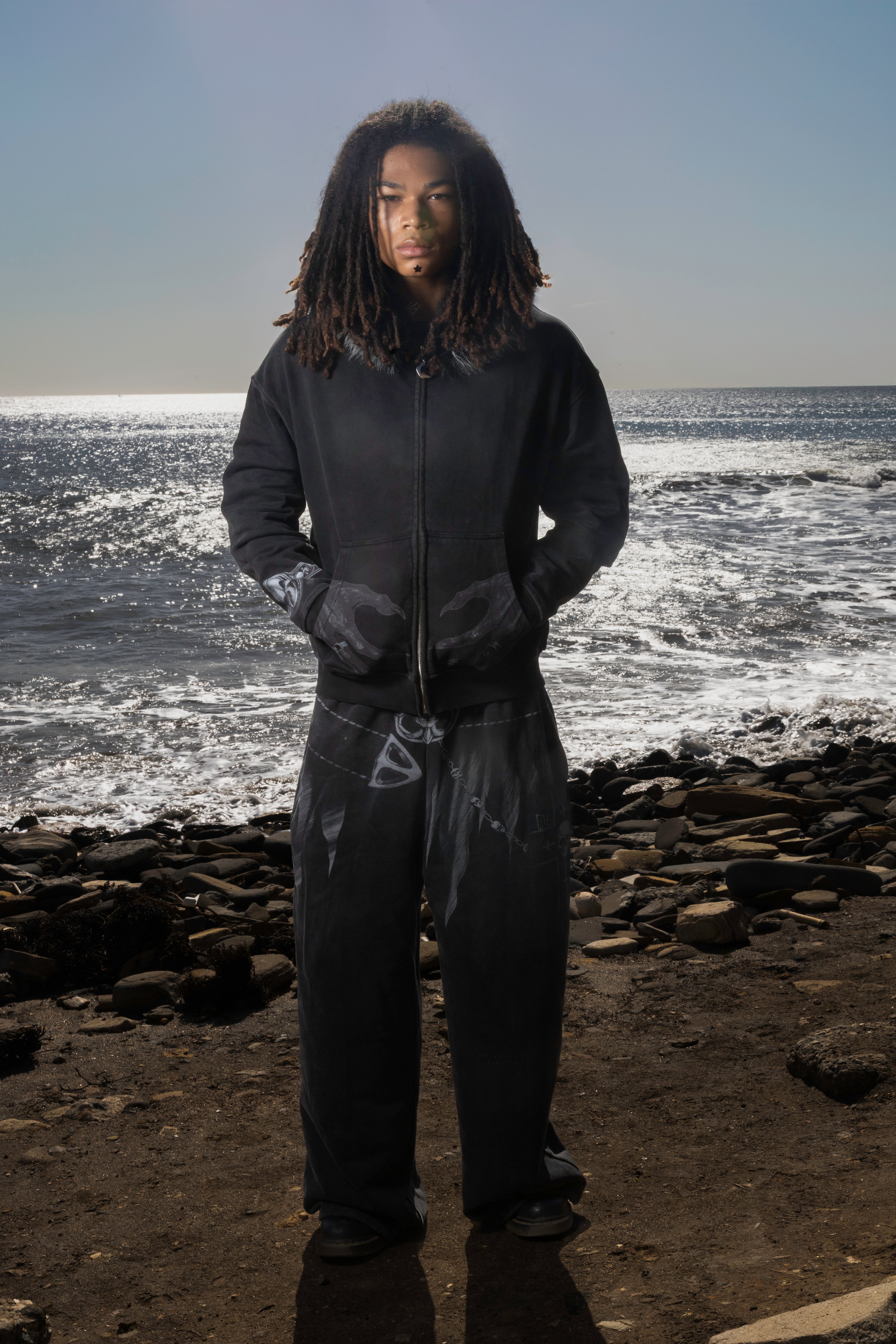 “Ryuk” Fur-Zip (with Scarf)