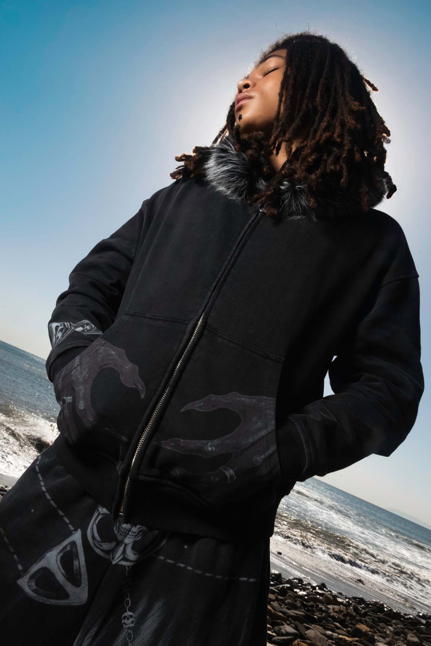 “Ryuk” Fur-Zip (with Scarf)
