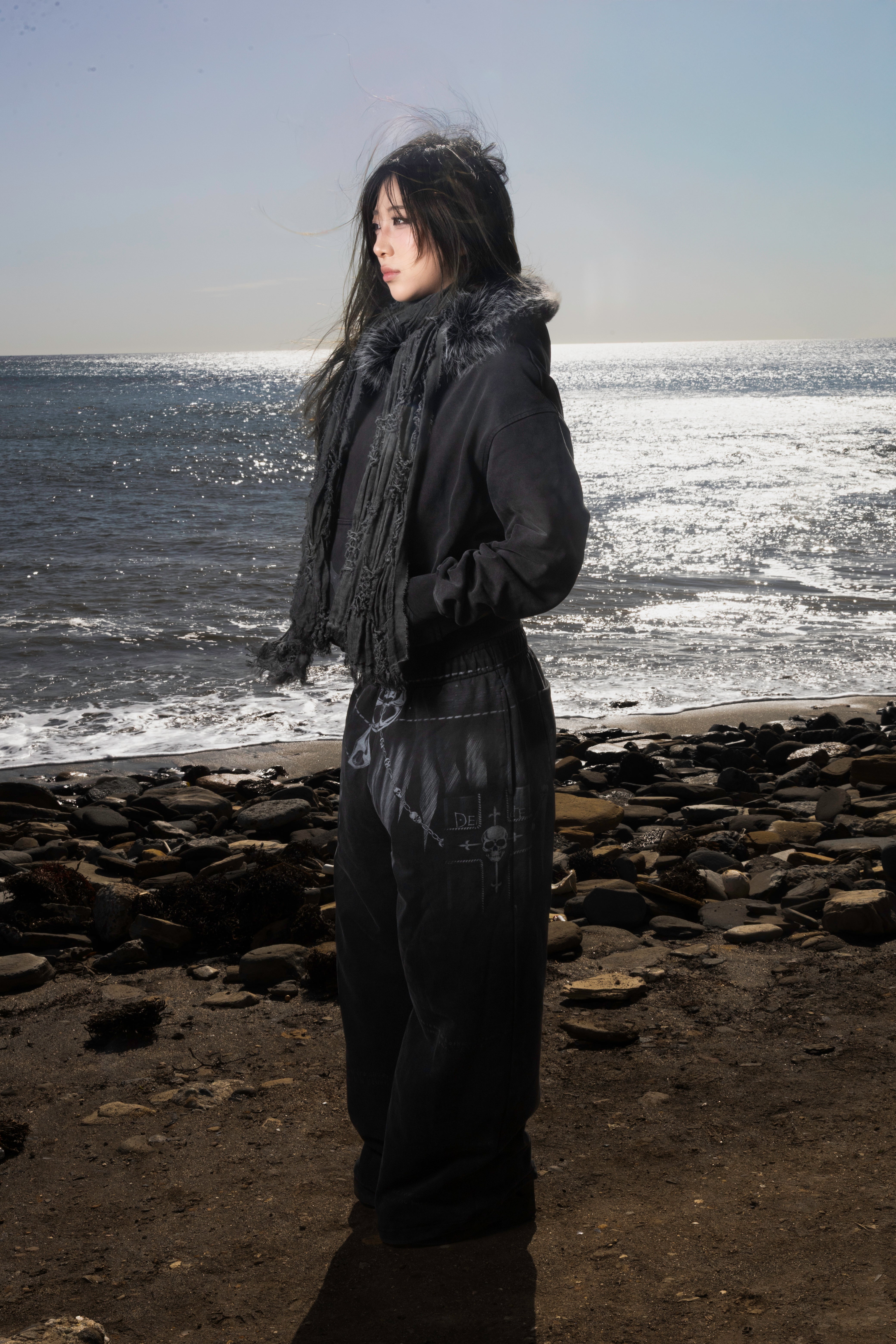 “Ryuk” Fur-Zip (with Scarf)