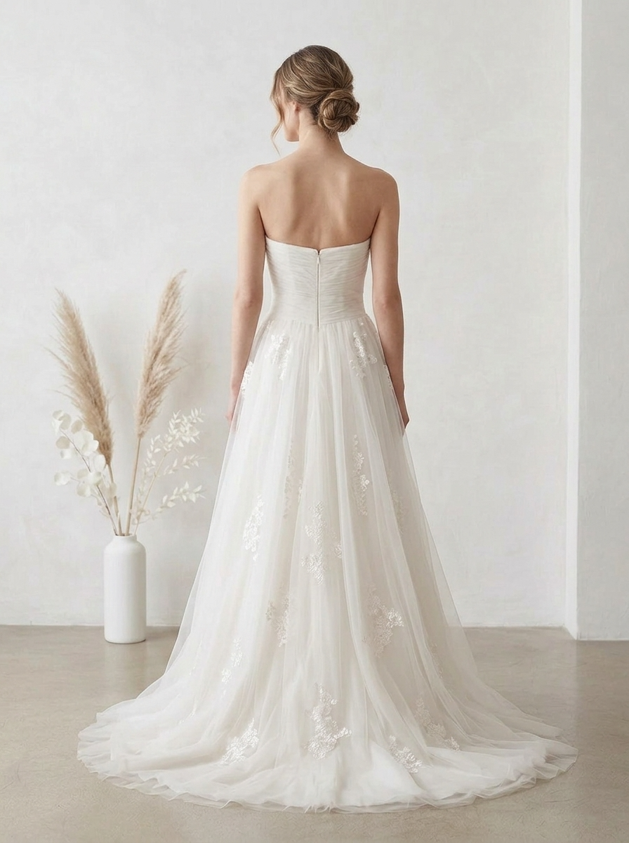 Ivory Strapless A-Line Tulle Corset Wedding Dress With Appliques