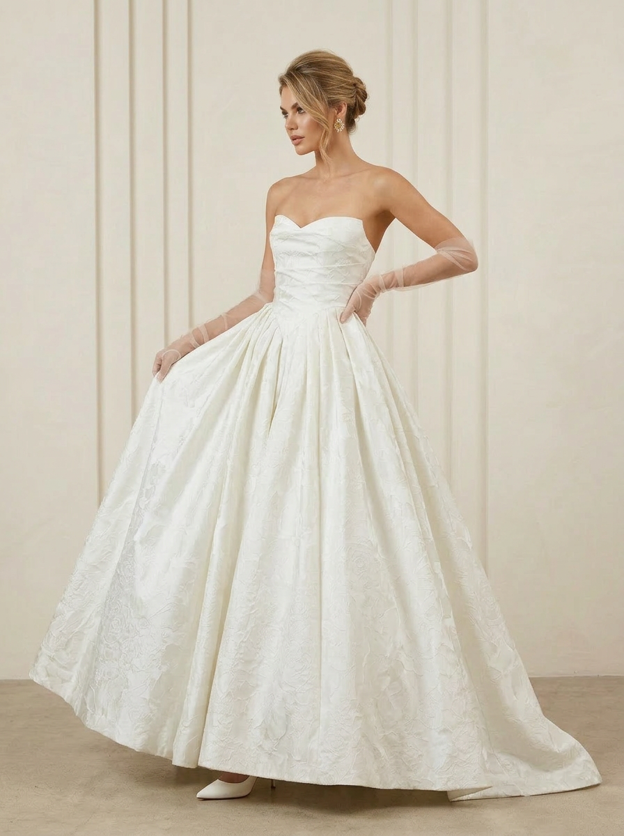 Ivory Ball-Gown Strapless Floral Jacquard Wedding Dress