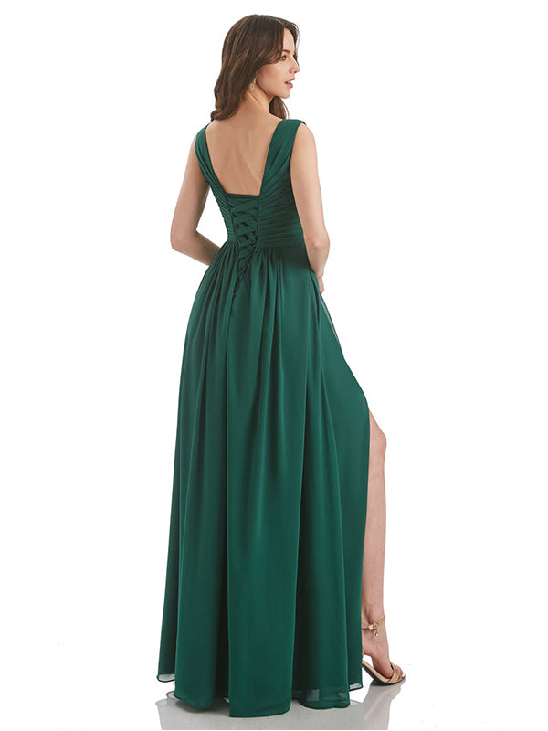 Emerald Sheath V-Neck Long Bridesmaid Dress With Slit