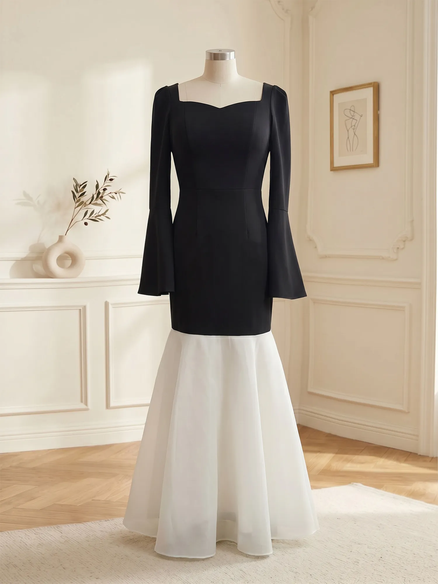 Sweetheart Neck Bell Sleeve Two-Tone Mermaid Evening Gown