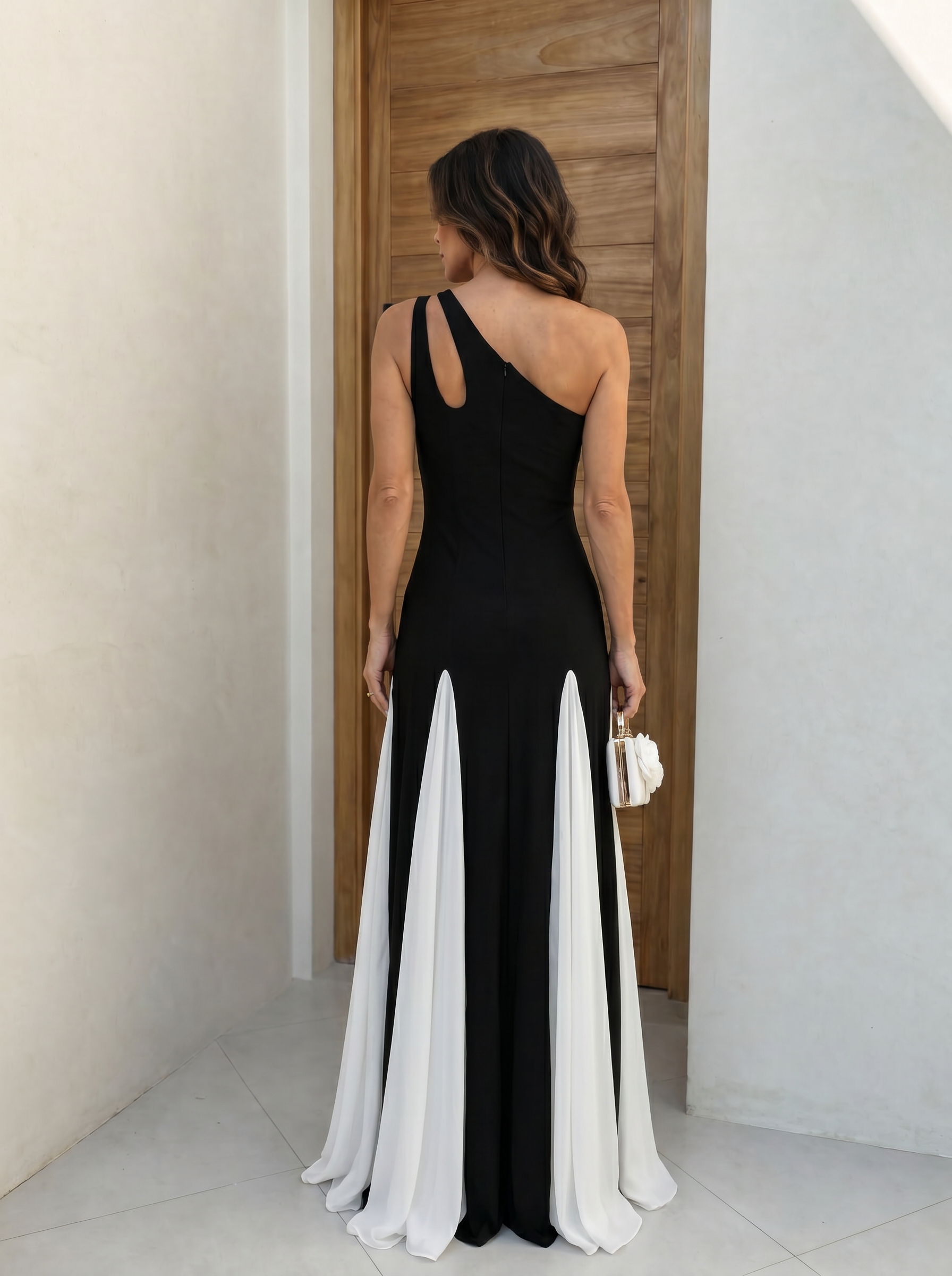 Timeless Black And White One-Shoulder Column Formal Evening Dress