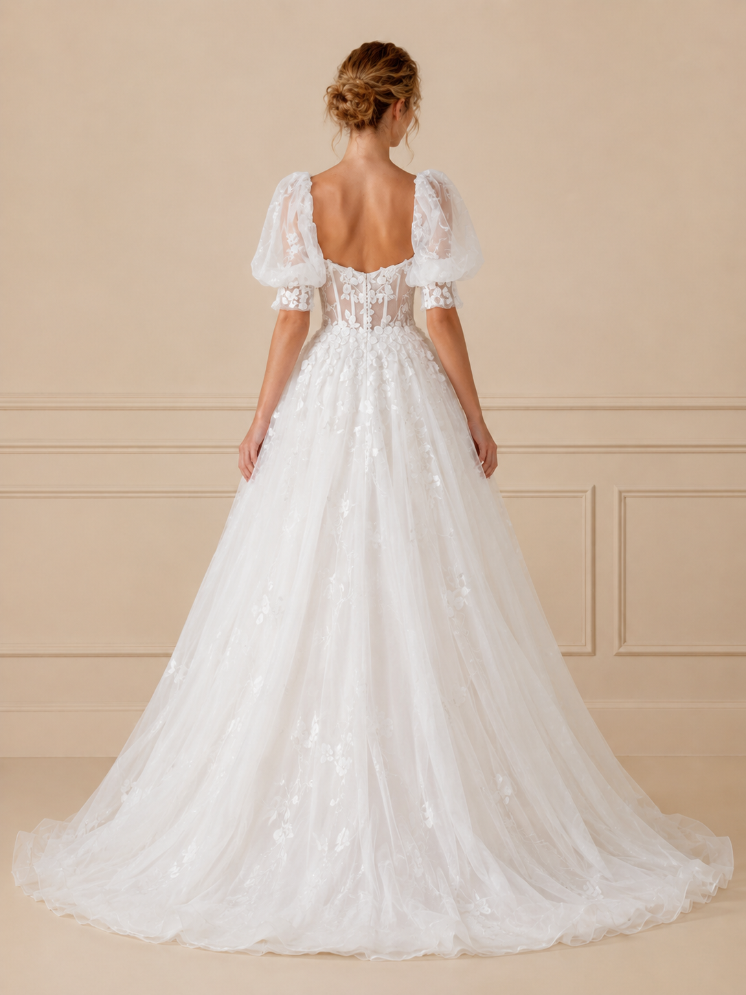 Luminous White Square-Neck Floral Tulle A-Line Maxi Wedding Dress 