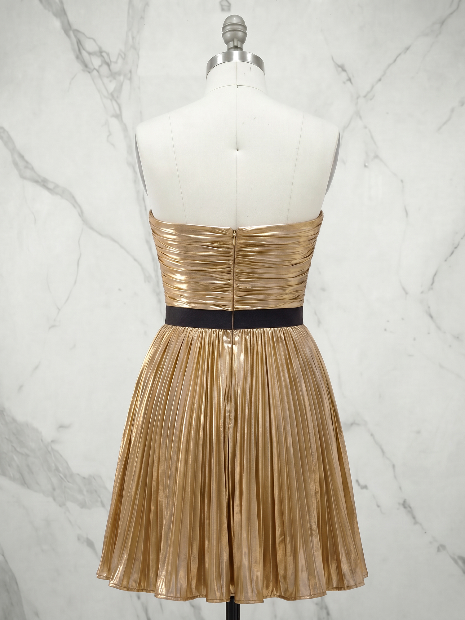 Radiant Metallic Gold Pleated Homecoming Dress with Black Waist Accent
