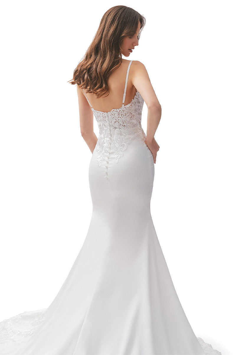 White Mermaid Spaghetti Straps Long Bridal Dress With Appliques