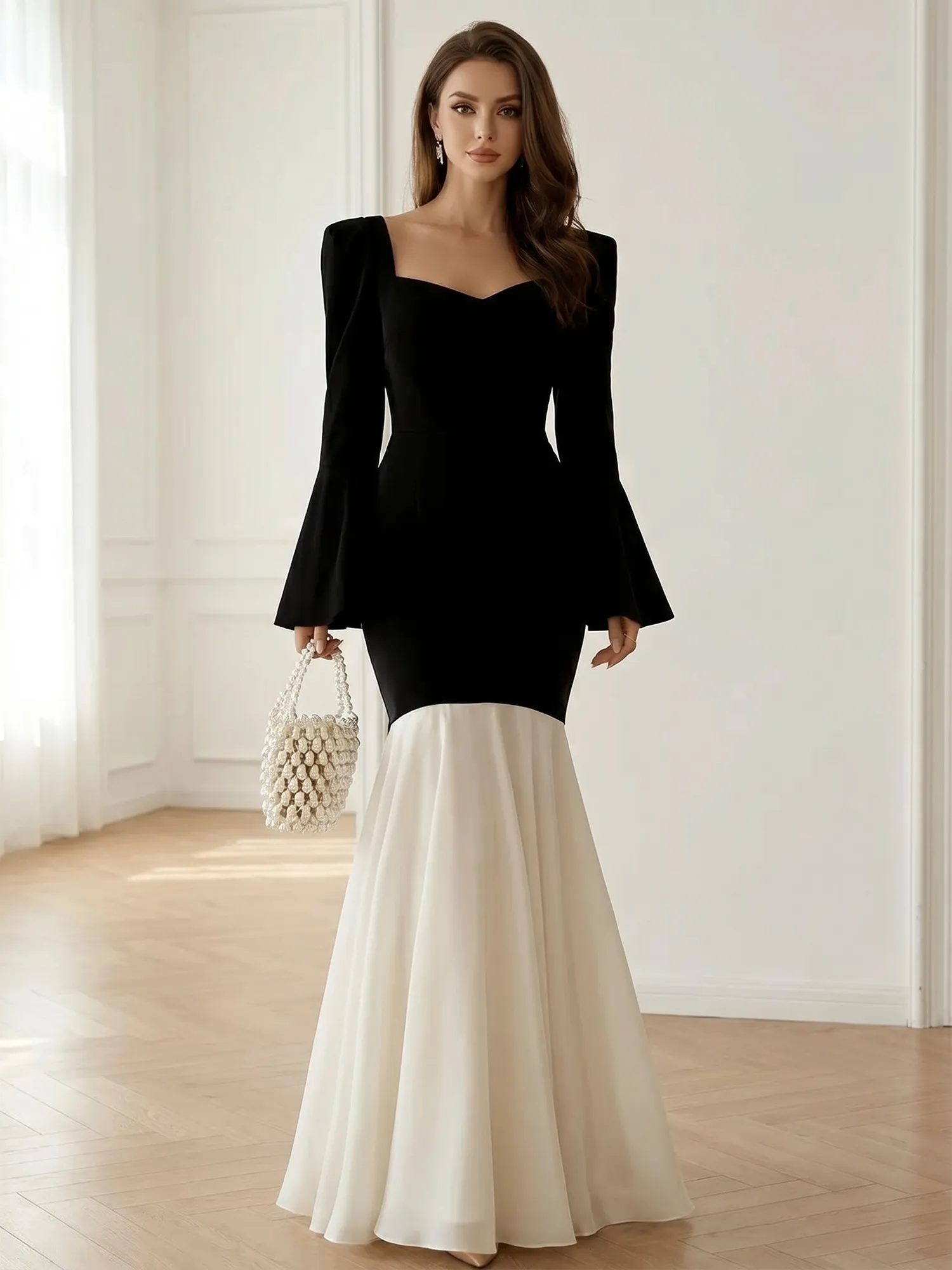 Sweetheart Neck Bell Sleeve Two-Tone Mermaid Evening Gown