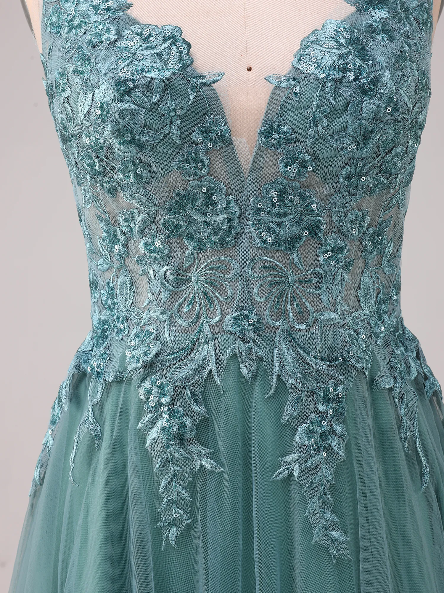 Dusty Teal Lace Appliqué Spaghetti Strap Tulle A-Line Prom Gown