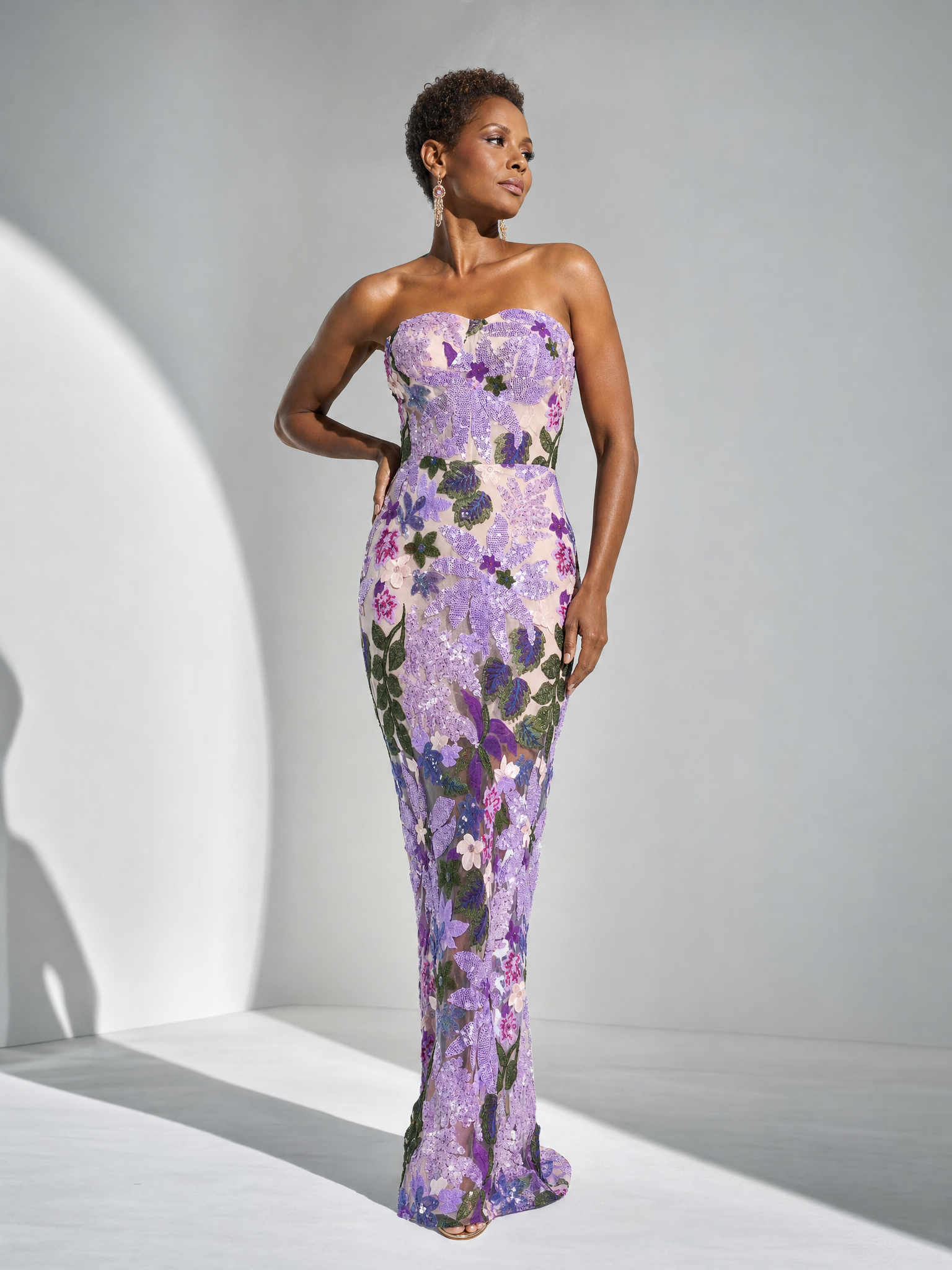 Enchanting Lavender Floral Embroidered Strapless Sweetheart Column Formal Evening Dress 