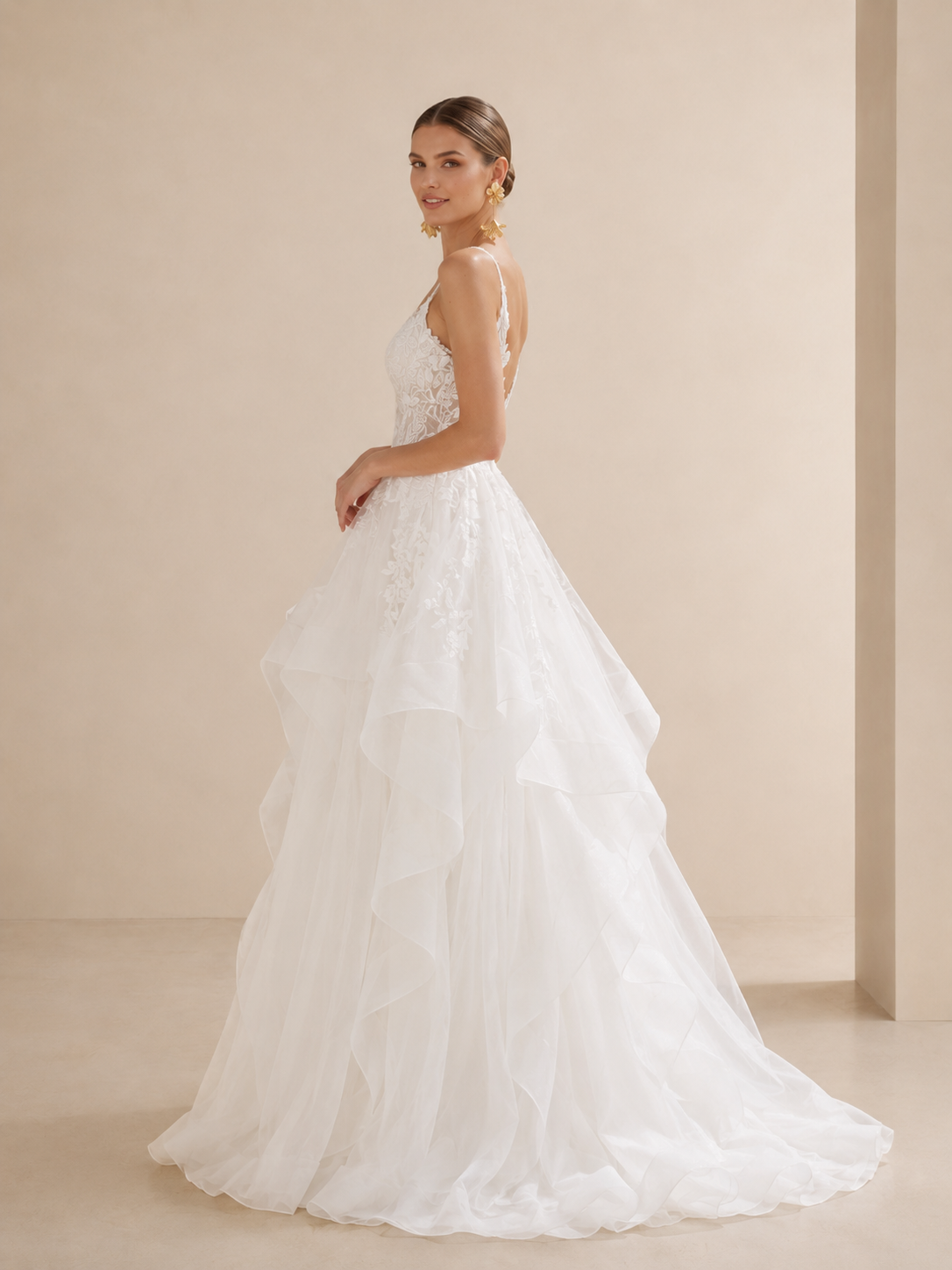 White Spaghetti Straps Sweetheart Tiered Tulle A-Line Wedding Dress 