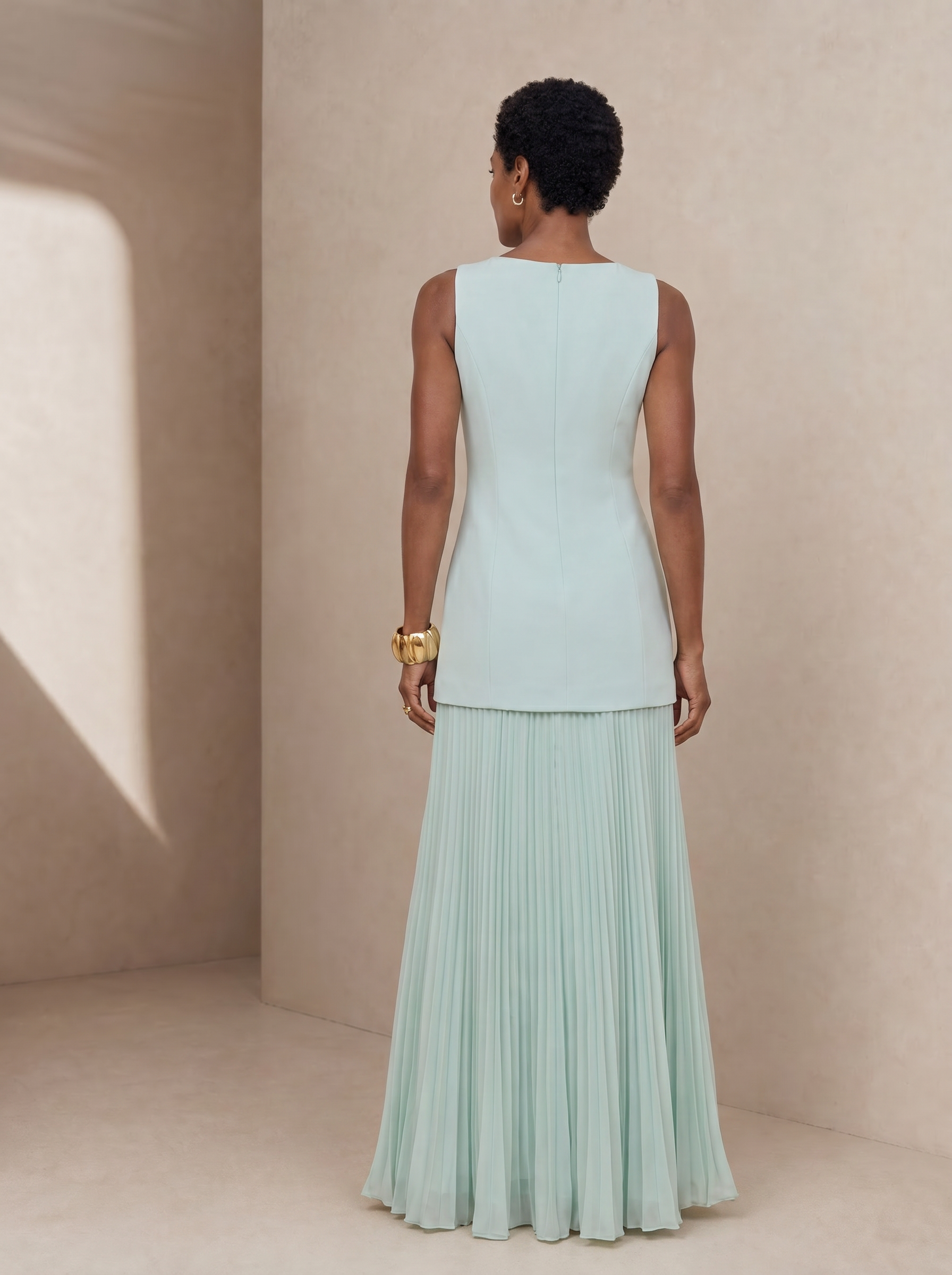 Modern Mint Green Sculptural Pleated Column Formal Evening Dress