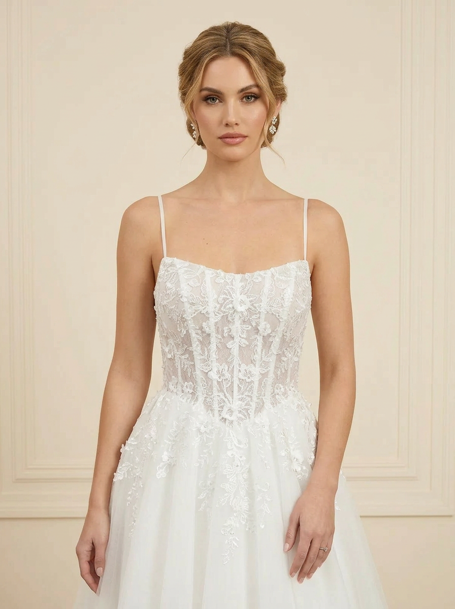 White Ball-Gown Strapless Lace Tulle Wedding Dress