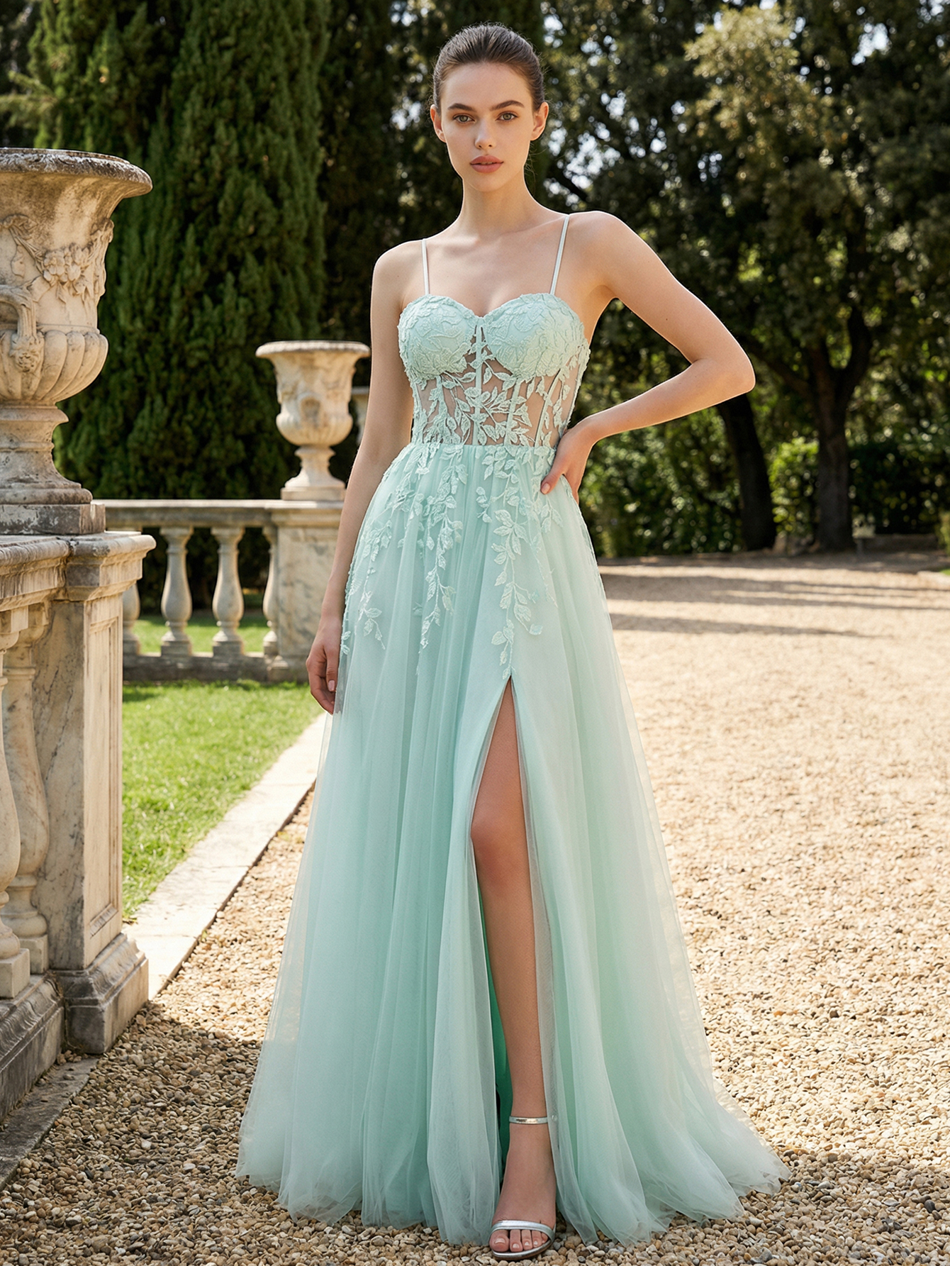 A-line Spaghetti Straps Sleeveless Tulle Long Prom Dress with Appliqued