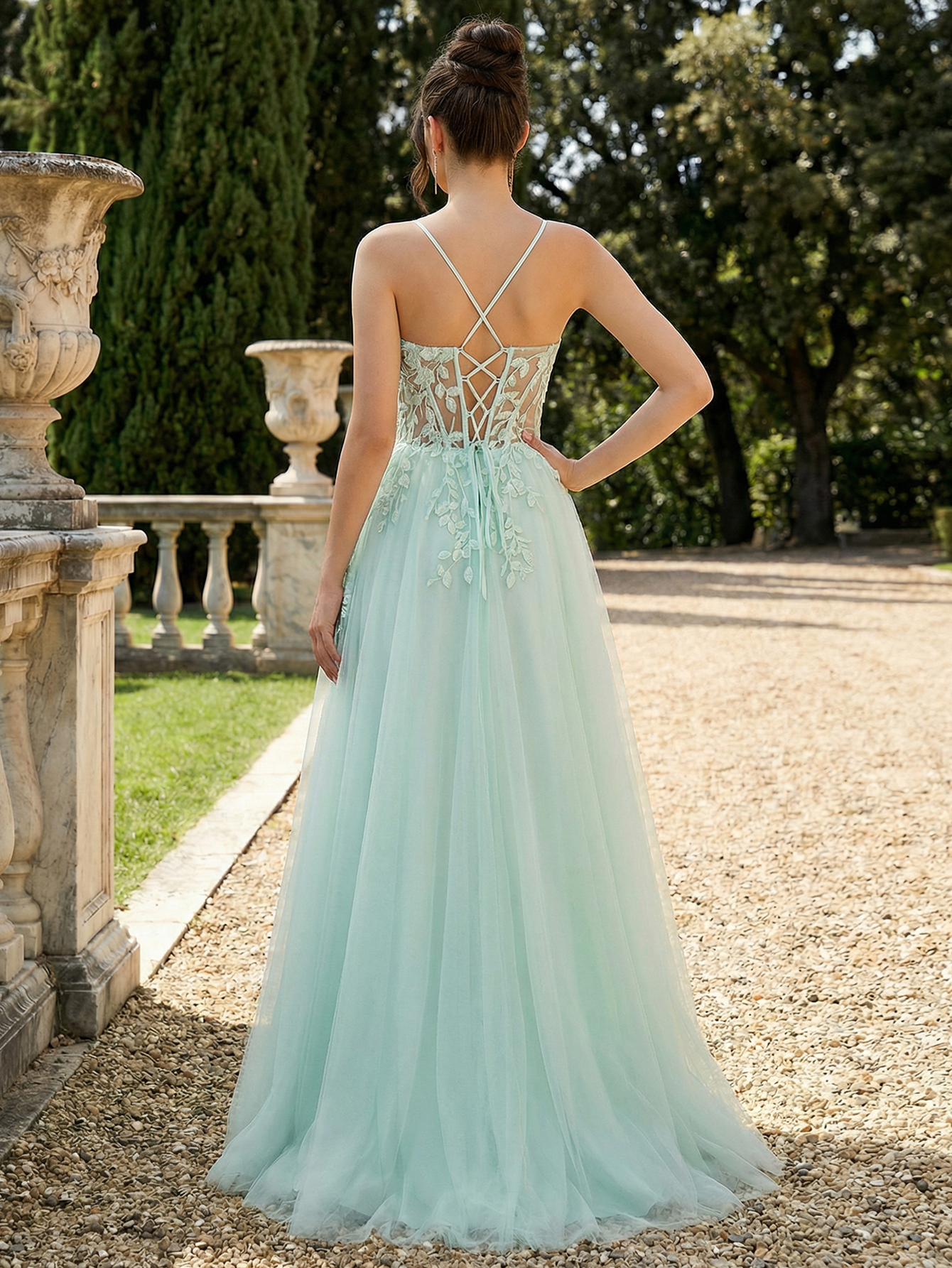 A-line Spaghetti Straps Sleeveless Tulle Long Prom Dress with Appliqued