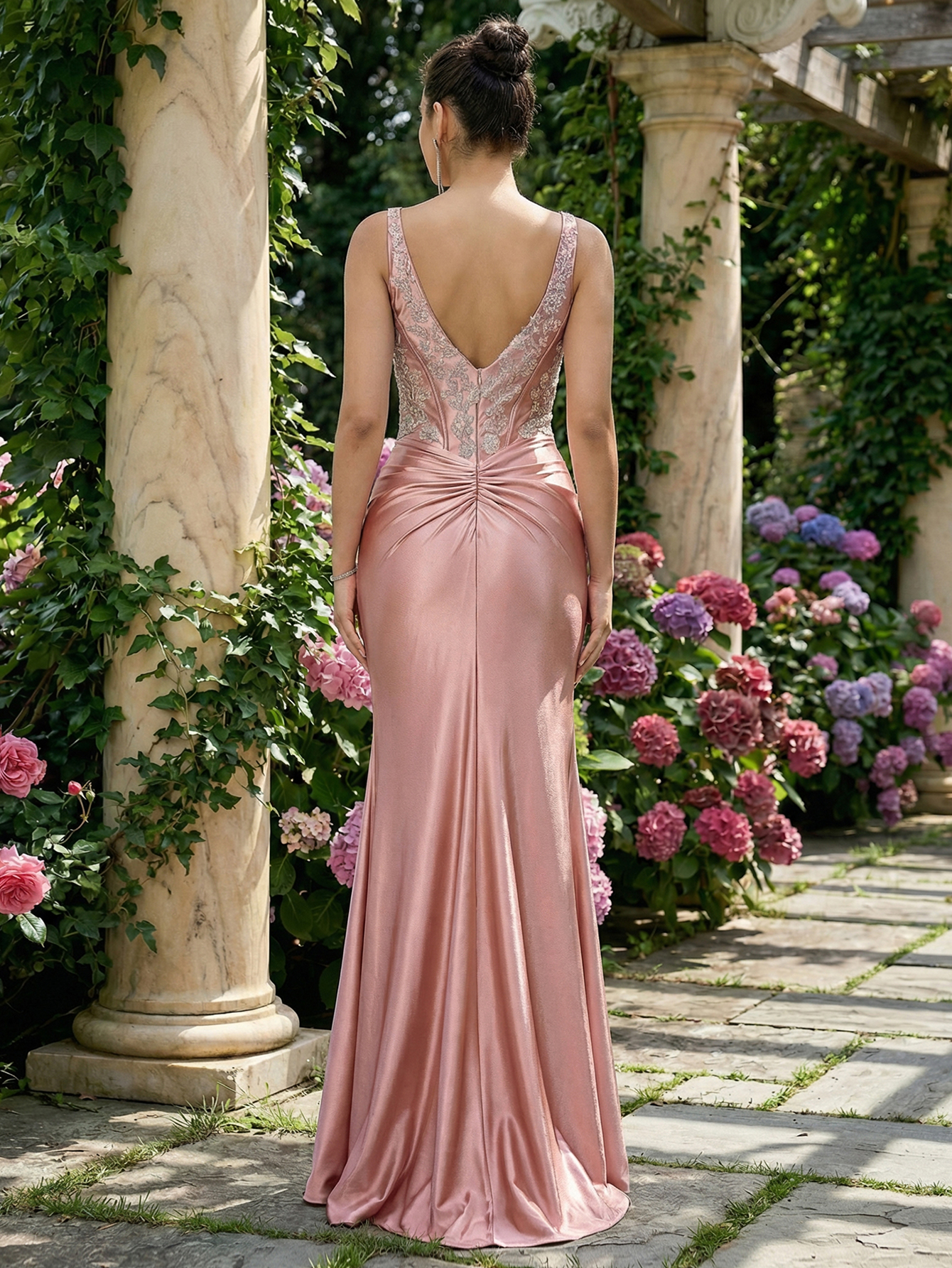 Mermaid V Neck Sleeveless Long Prom Dress with Appliqued Beading