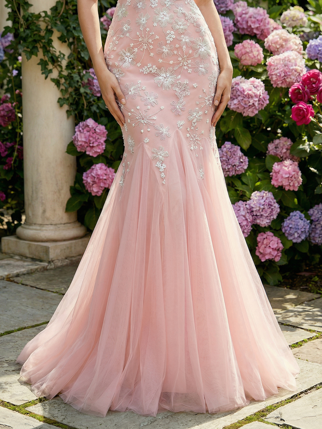 Mermaid V Neck Sleeveless Tulle Long Prom Dress with Beading