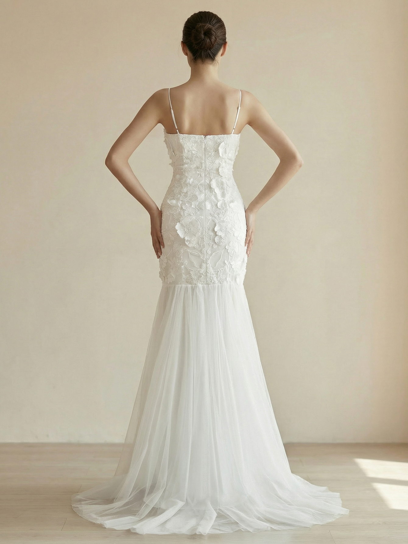 Spaghetti Straps Floral Lace Sheath Wedding Dress
