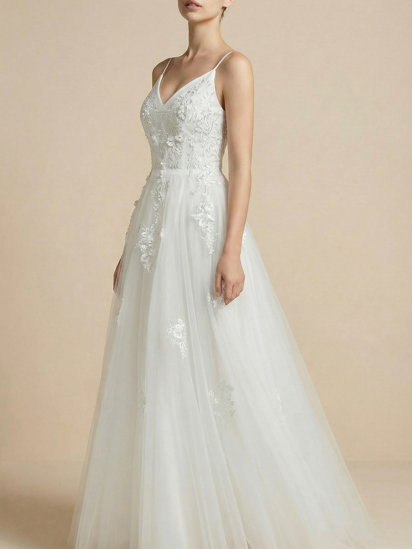 Spaghetti Straps Wedding Dress with 3D Appliqued