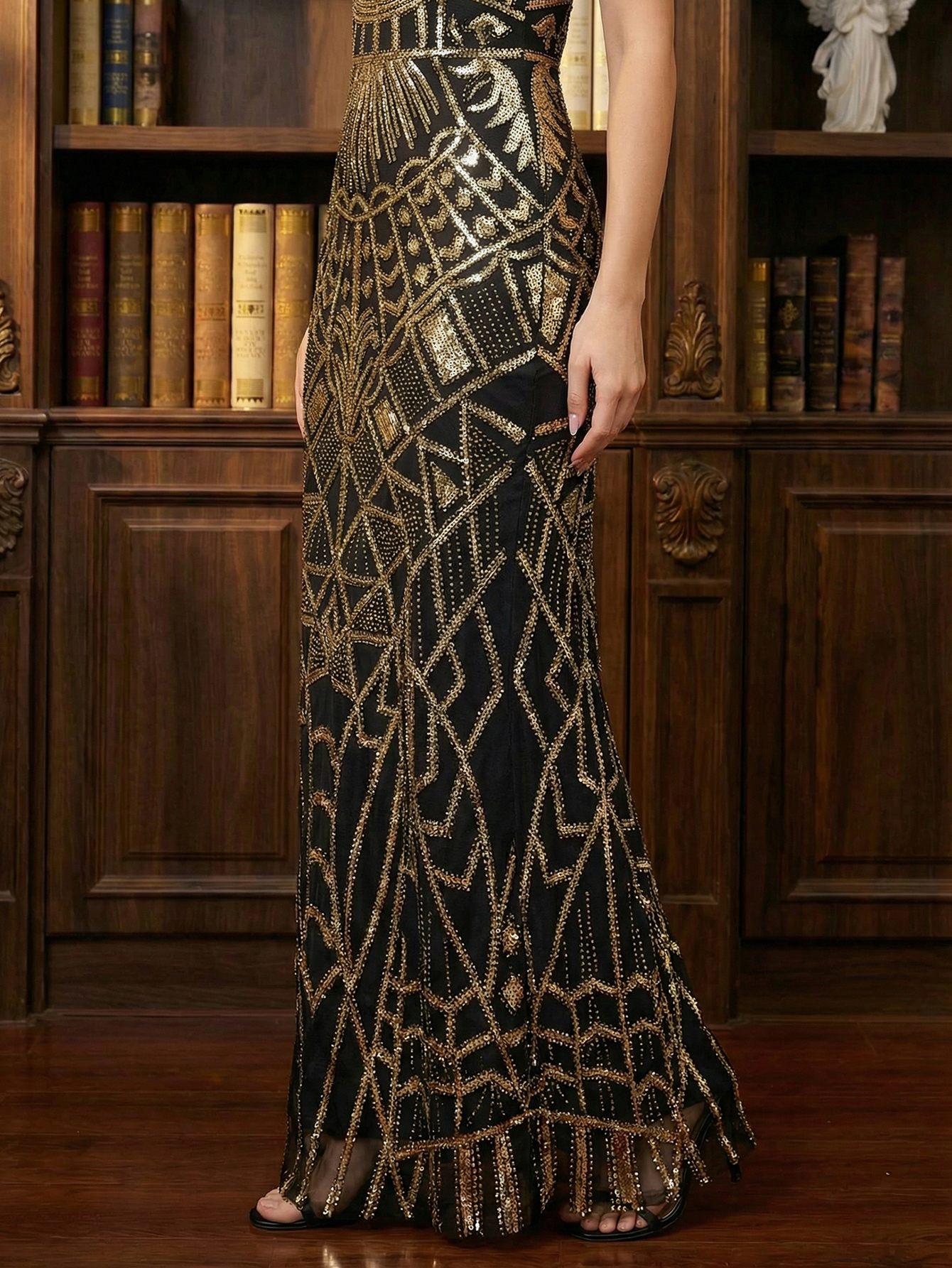 Sheath V Neck Black Golden Beaded Gatsby 1920s Dress