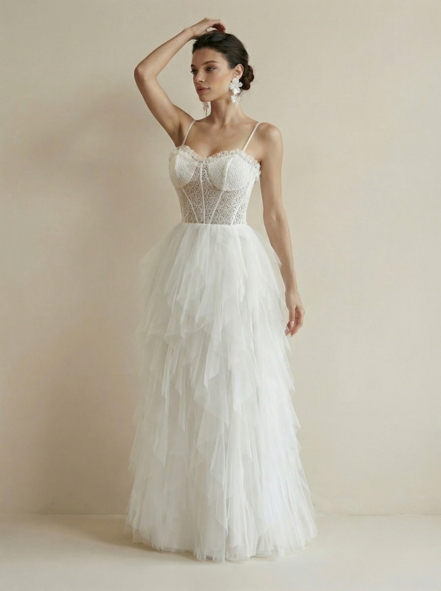 Elegant White Lace Wedding Dress with Luxurious Ruffled Layers