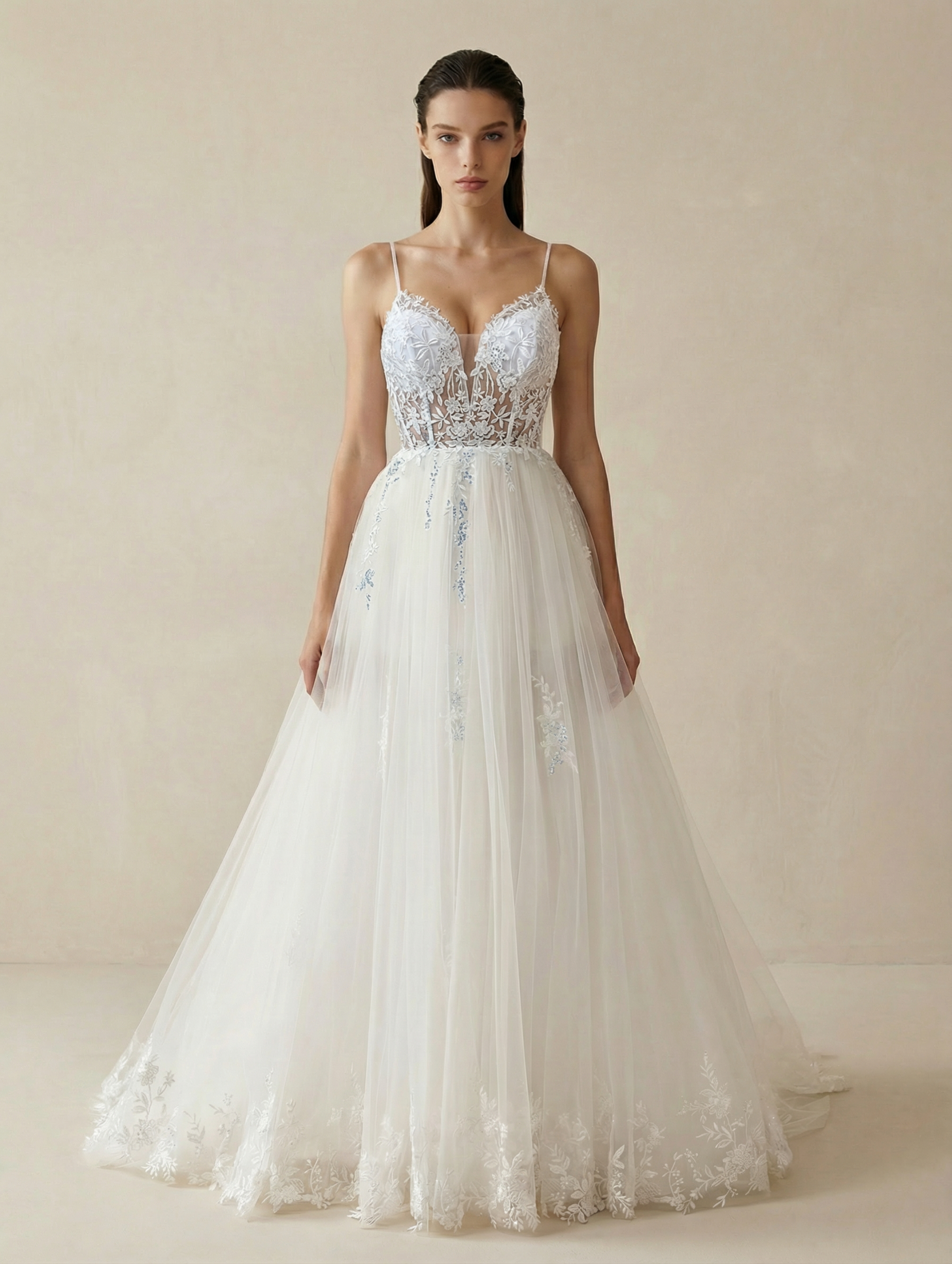 Elegant Lace Bodice Tulle Gown