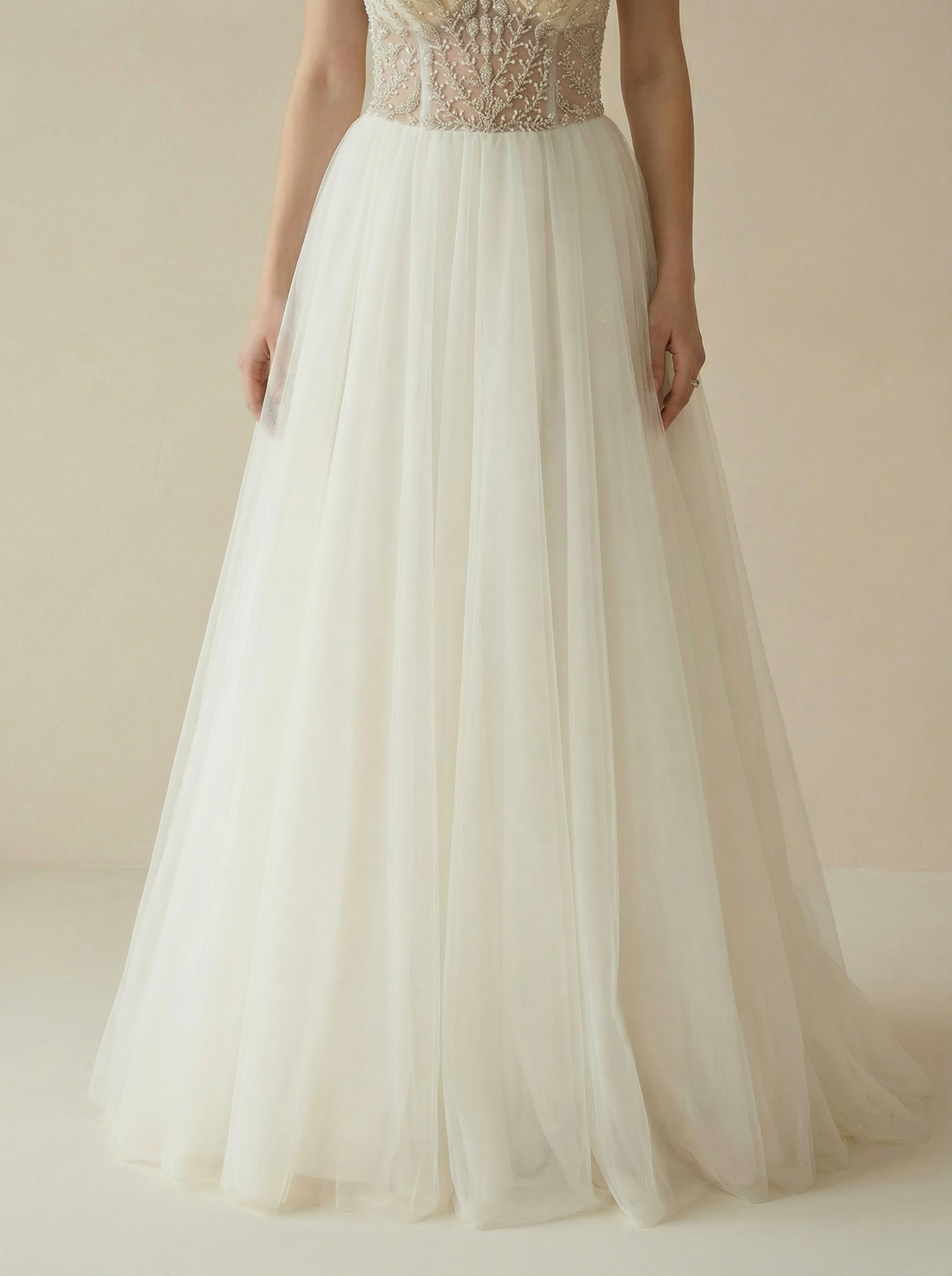 Off-Shoulder Sweetheart Tulle Ball Gown with Short Sleeves