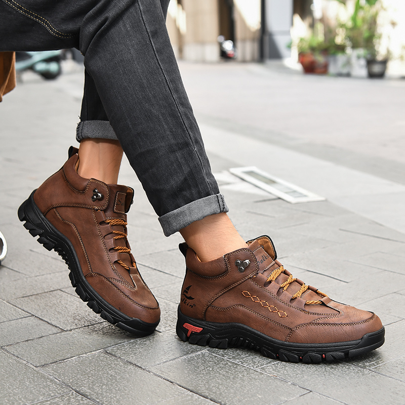 TEORLAND: Men’s Waterproof Outdoor Work Shoes with Anti-Collision Toe, Goodyear Welt, and Stain-Resistant Leather