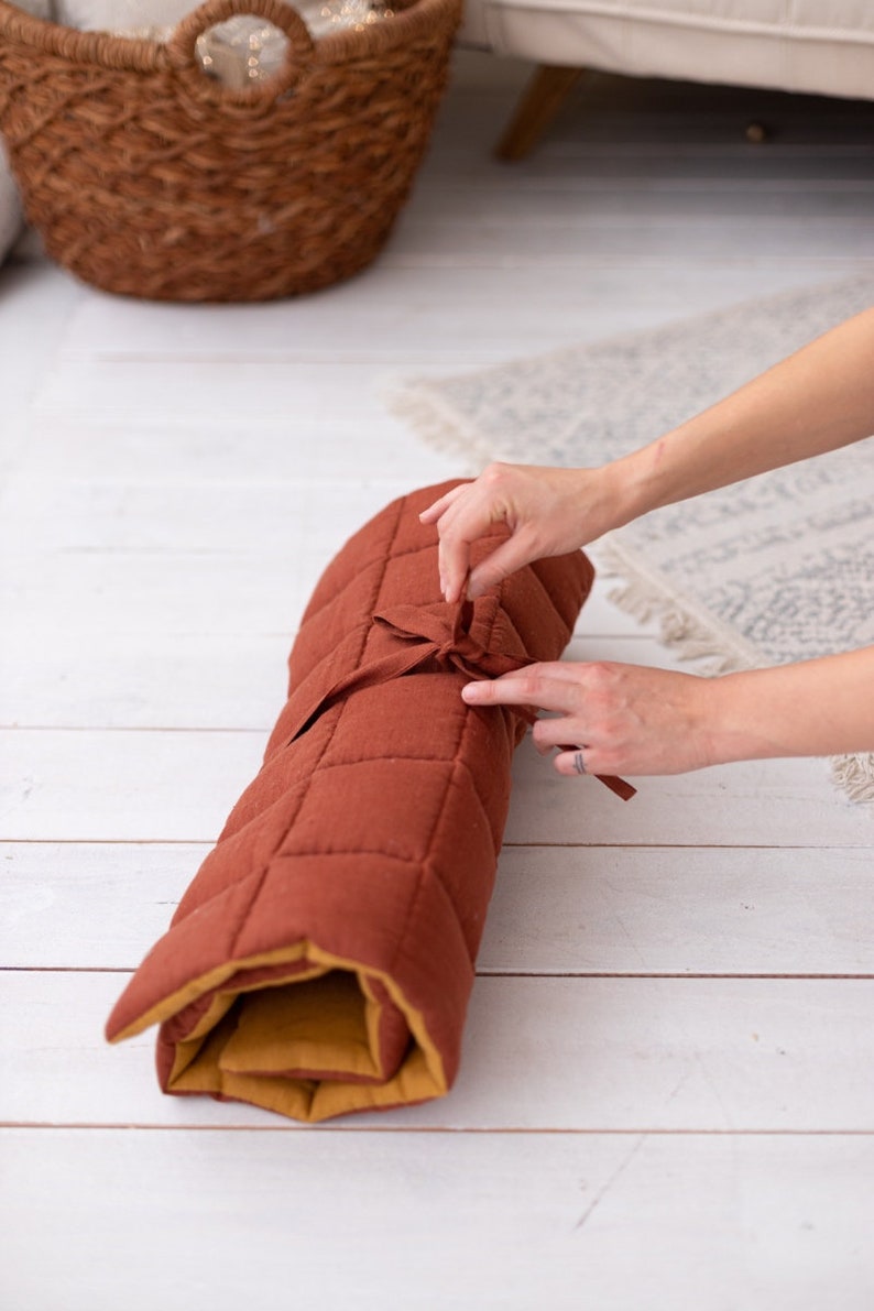 Portable Linen Pet Mat, Dog Roll-Up Travel Mat, Two-sided Linen Pet Bed, Outdoor Linen Dog Bed, Padded Linen Cat Bed, Washable Pet Bed