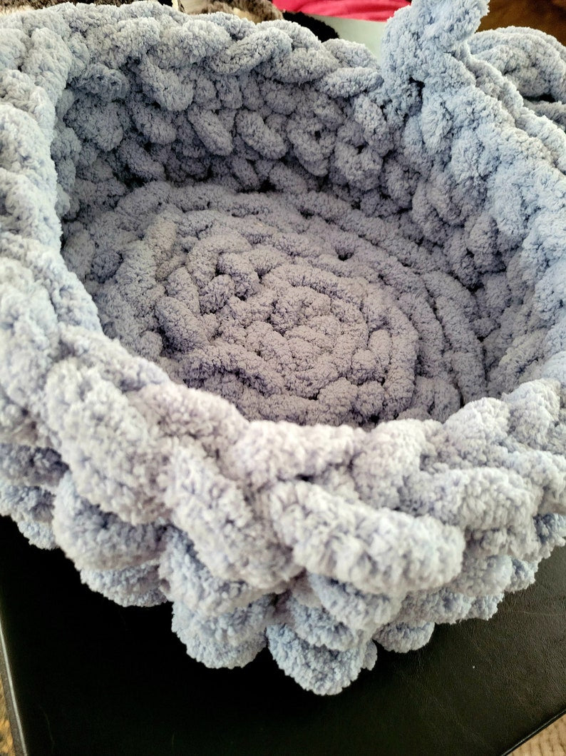 Chunky Knit Pet bed