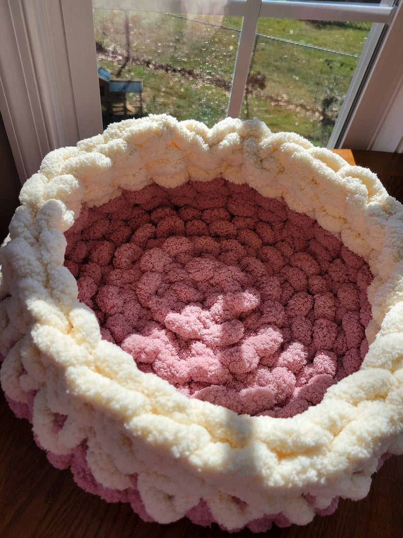 Chunky Knit Pet bed