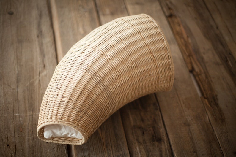 Handcrafted Natural Rattan Pet House for Cats: Artisan-Made Cozy Haven