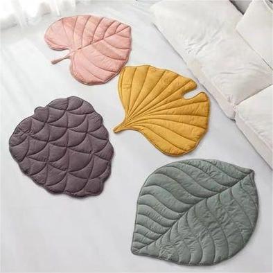 Leaf Dog Mat – Soft Cotton Pet Bed Washable Floor Pad